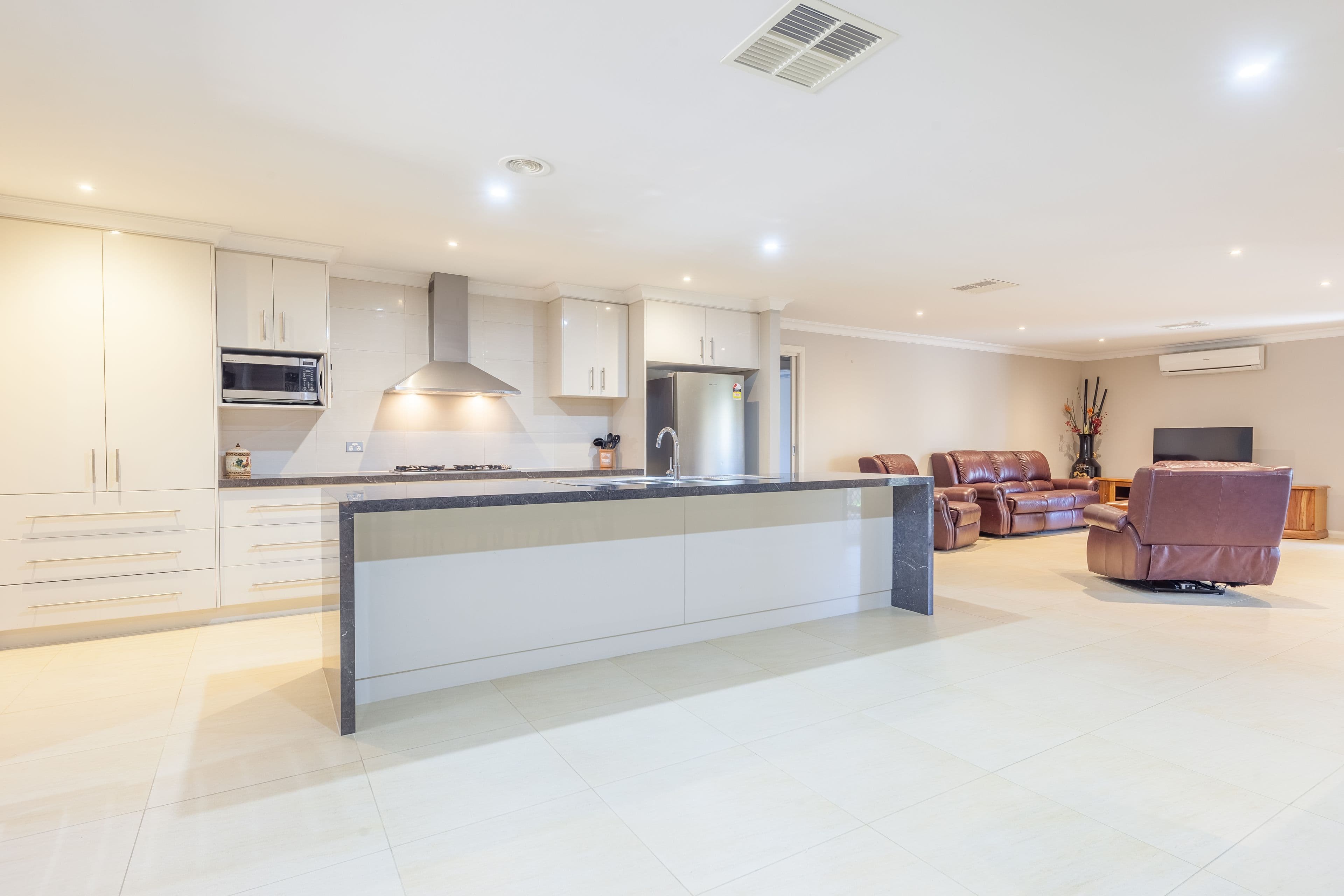 7 Mcrae Court, Yarrawonga VIC 3730, Yarrawonga - Thumbnail 2