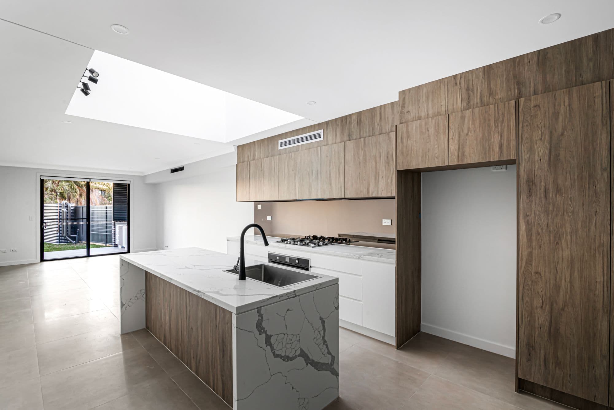 5 Marsh Parade, Casula NSW 2170, Casula - Thumbnail 2