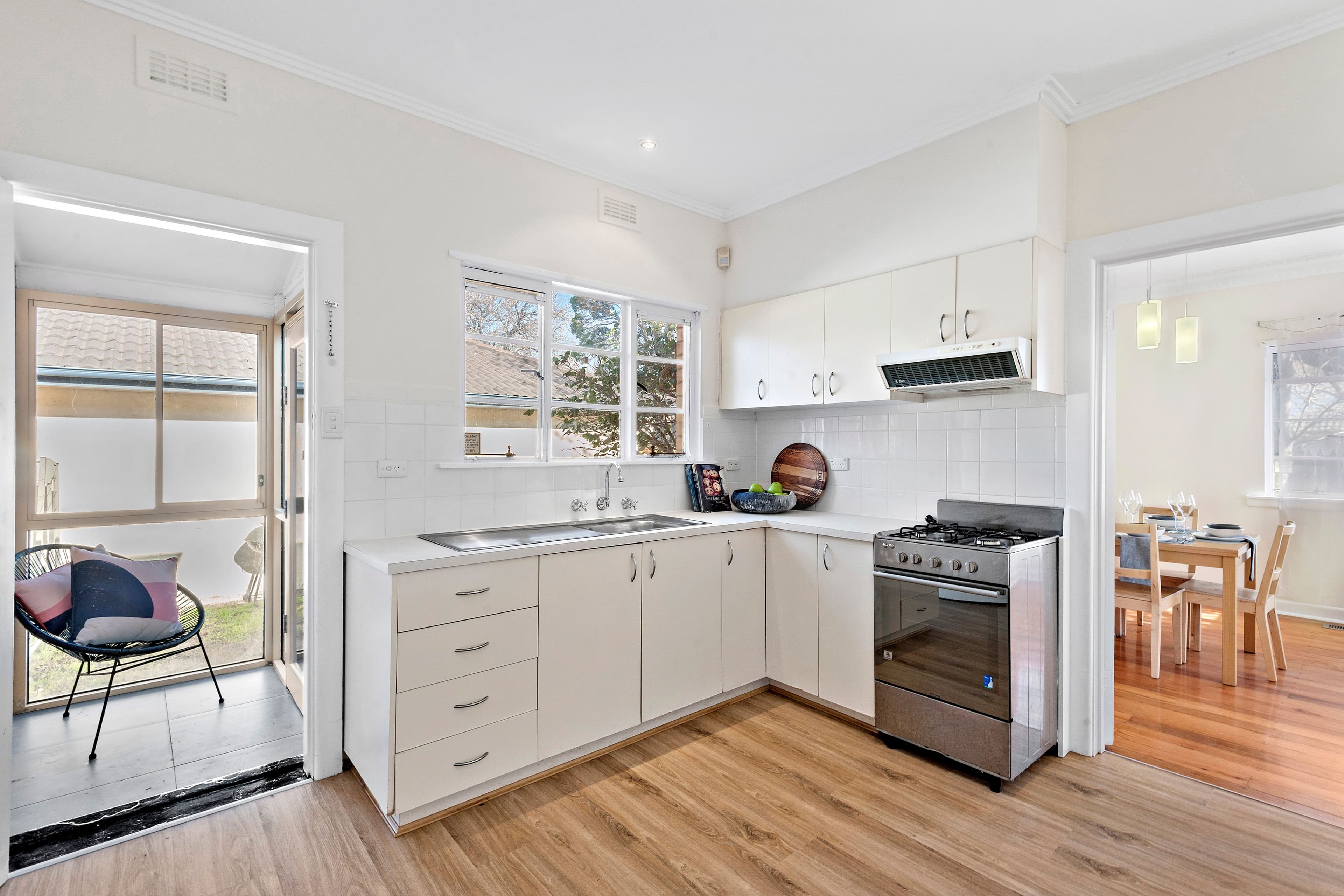 8 Devoy Street, Oakleigh South VIC 3167, Oakleigh South - Thumbnail 3