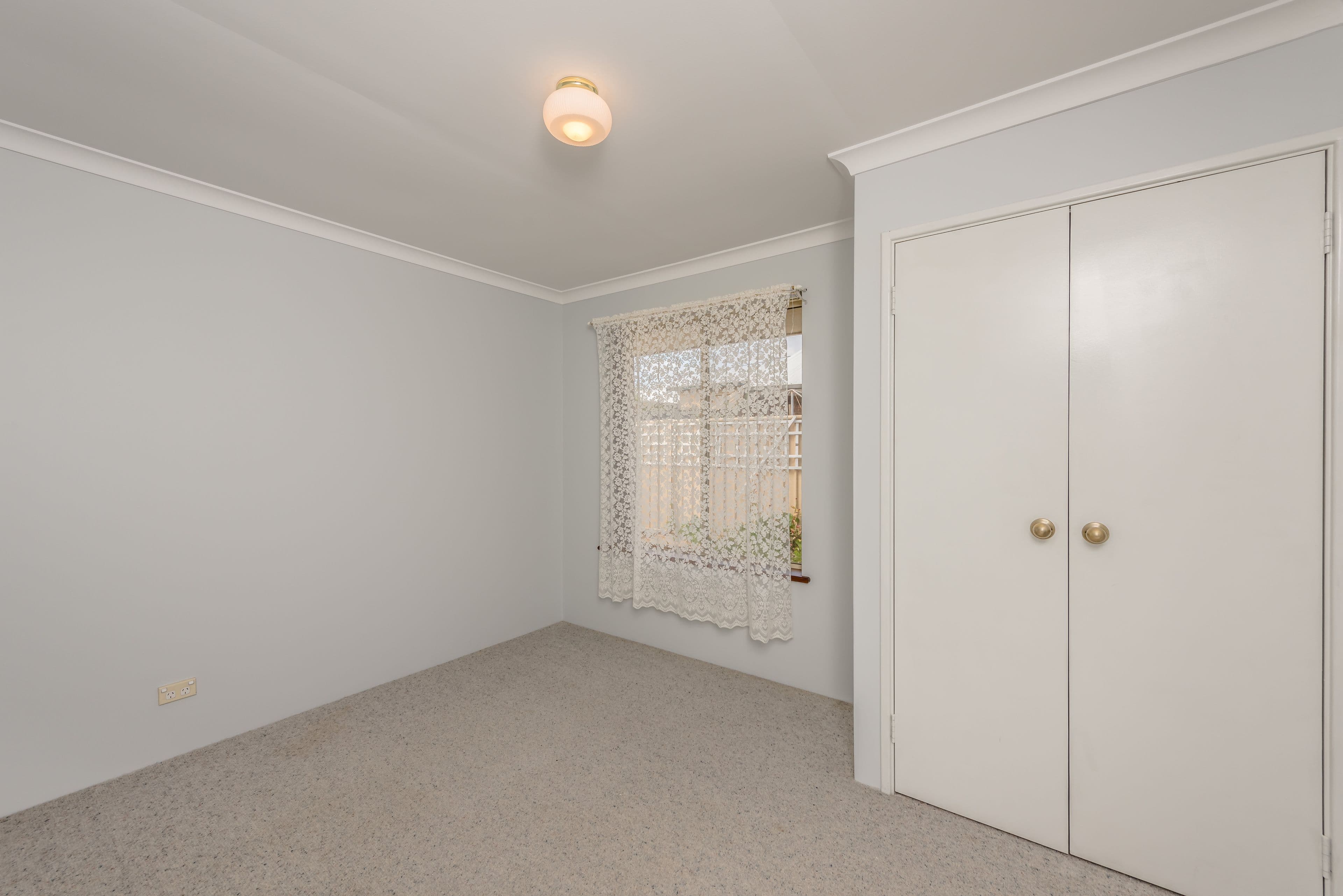 2/11 Henry Street, Beresford WA 6530, Beresford - Thumbnail 7
