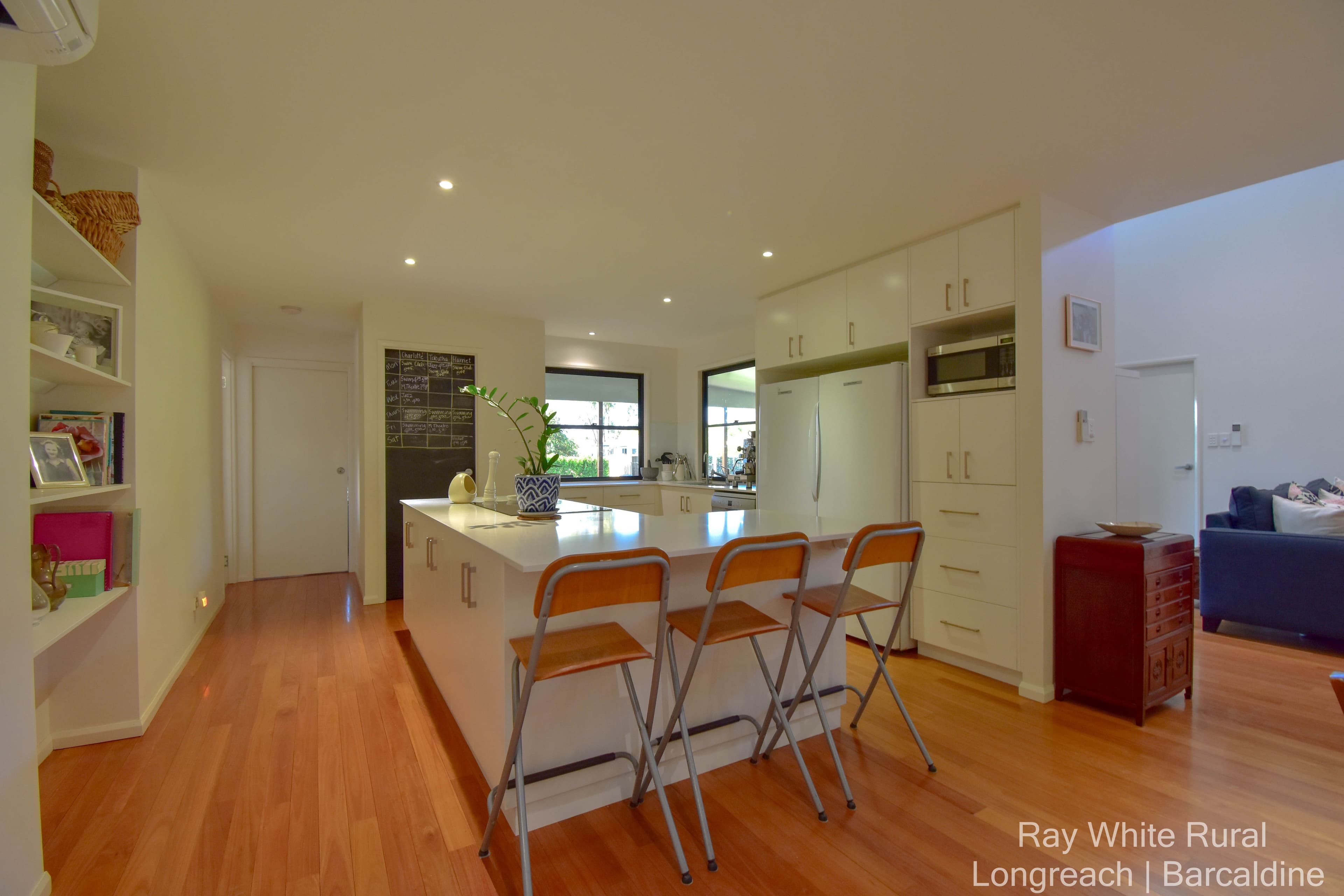 11 Miner Road, Longreach QLD 4730, Longreach - Thumbnail 5