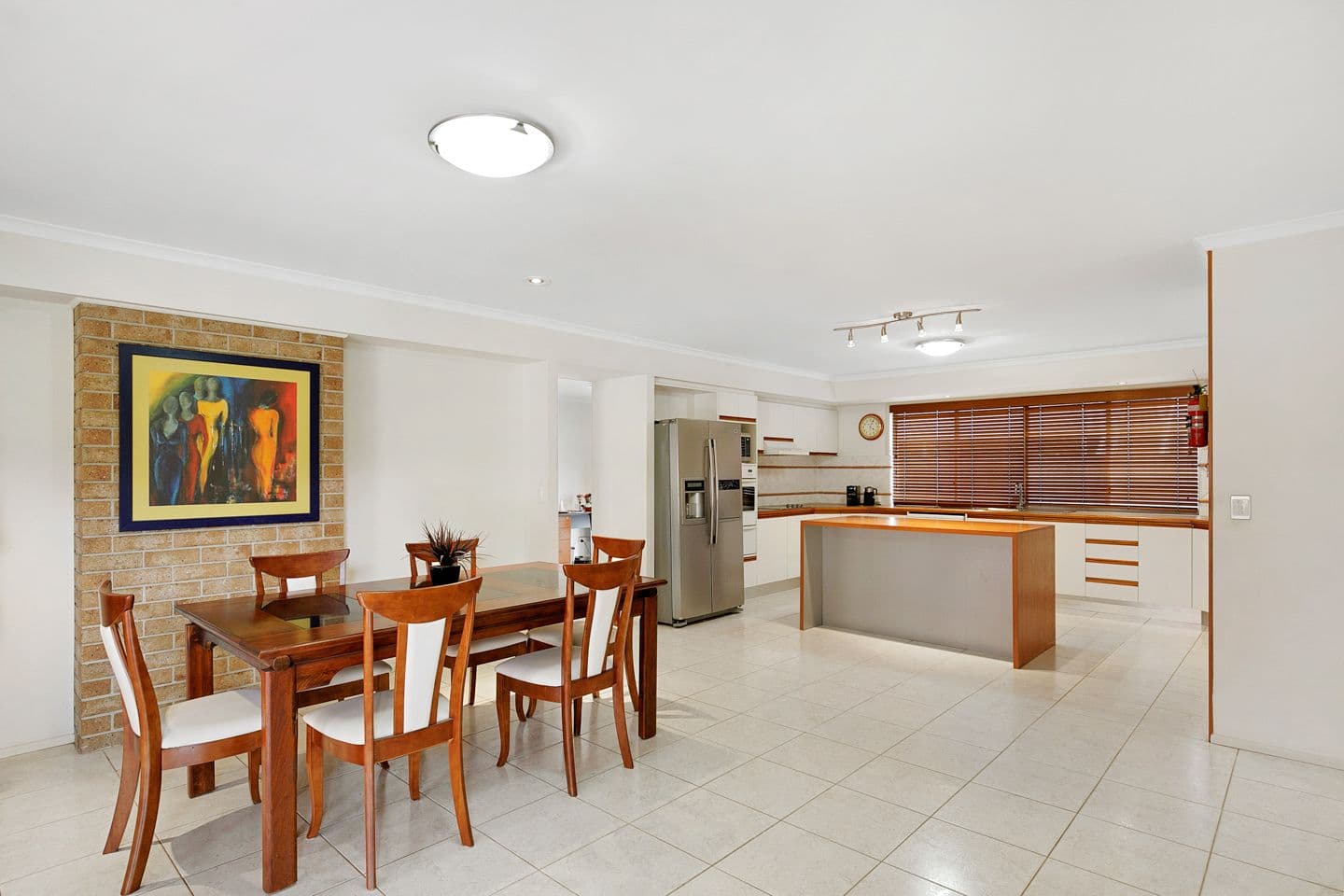19 Oceanview Street, Point Vernon QLD 4655, Point Vernon - Thumbnail 6