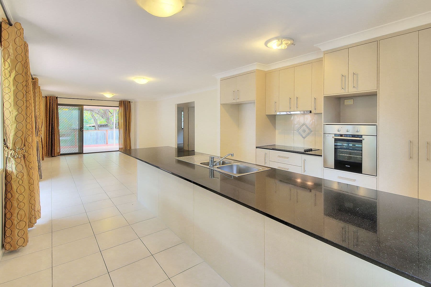 5 Jedda Place, Sunnybank QLD 4109, Sunnybank - Thumbnail 3