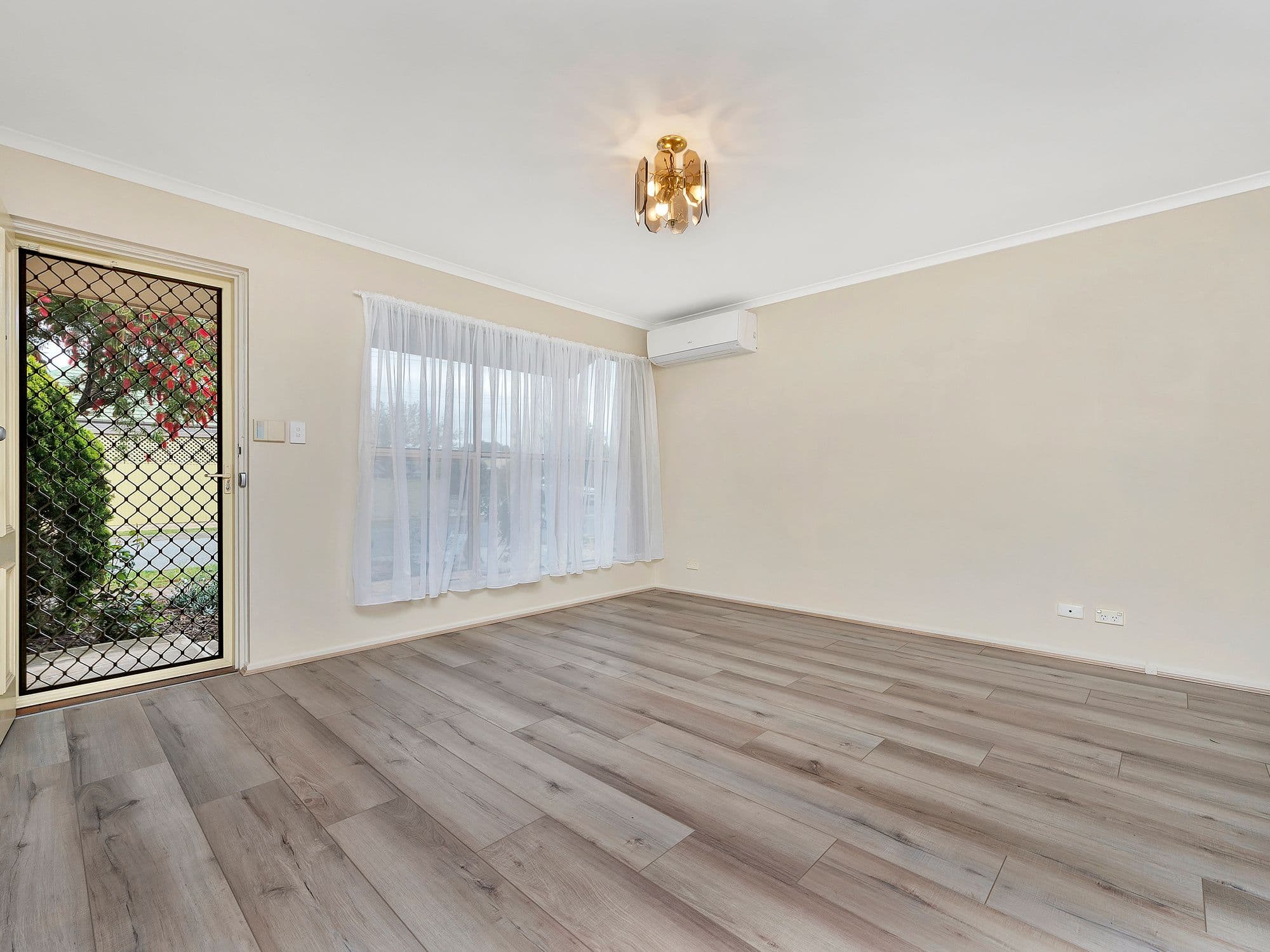 43 Olive Street, Largs Bay SA 5016, Largs Bay - Thumbnail 2