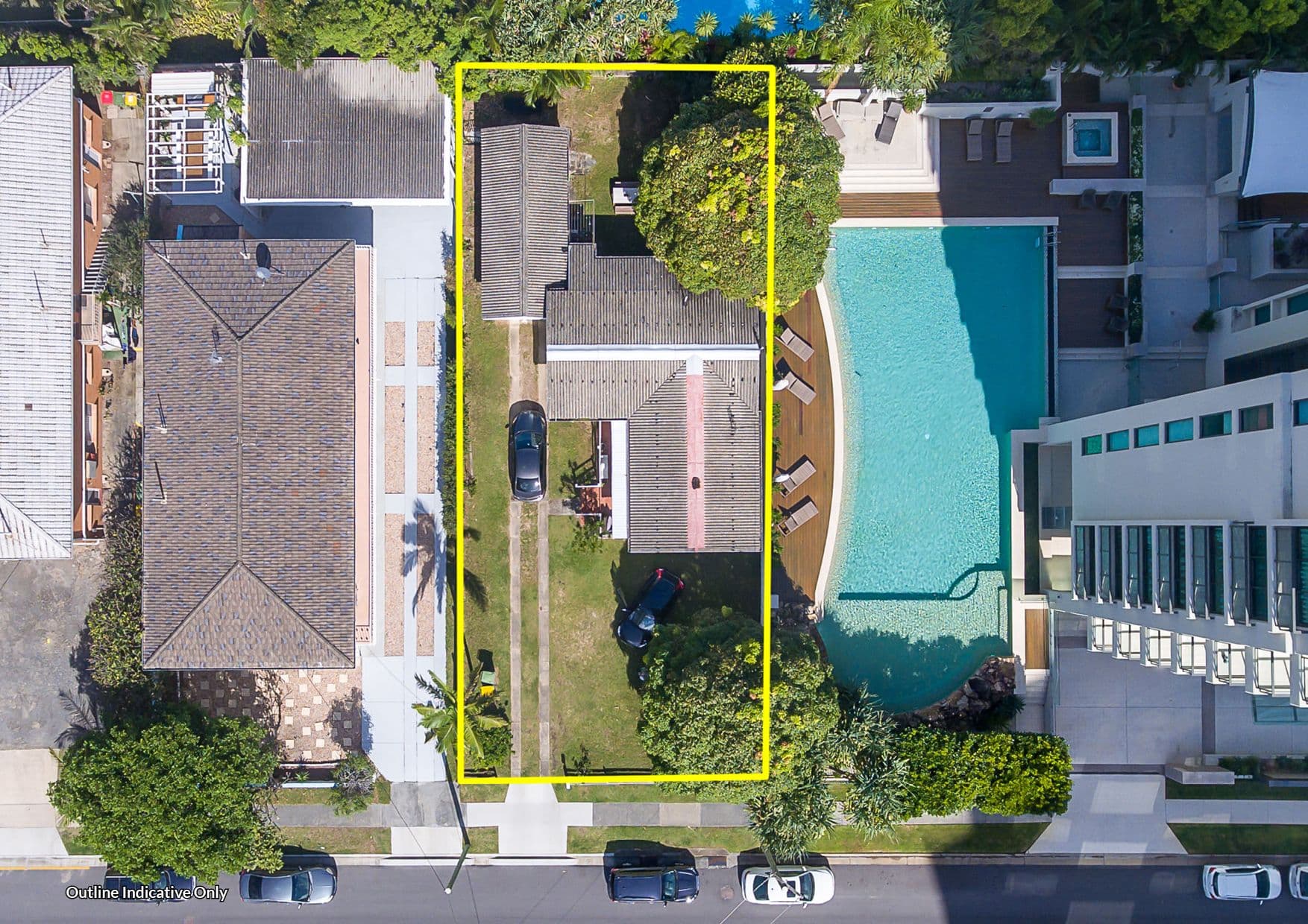 18 Hughes Avenue, Main Beach QLD 4217, Main Beach - Thumbnail 3