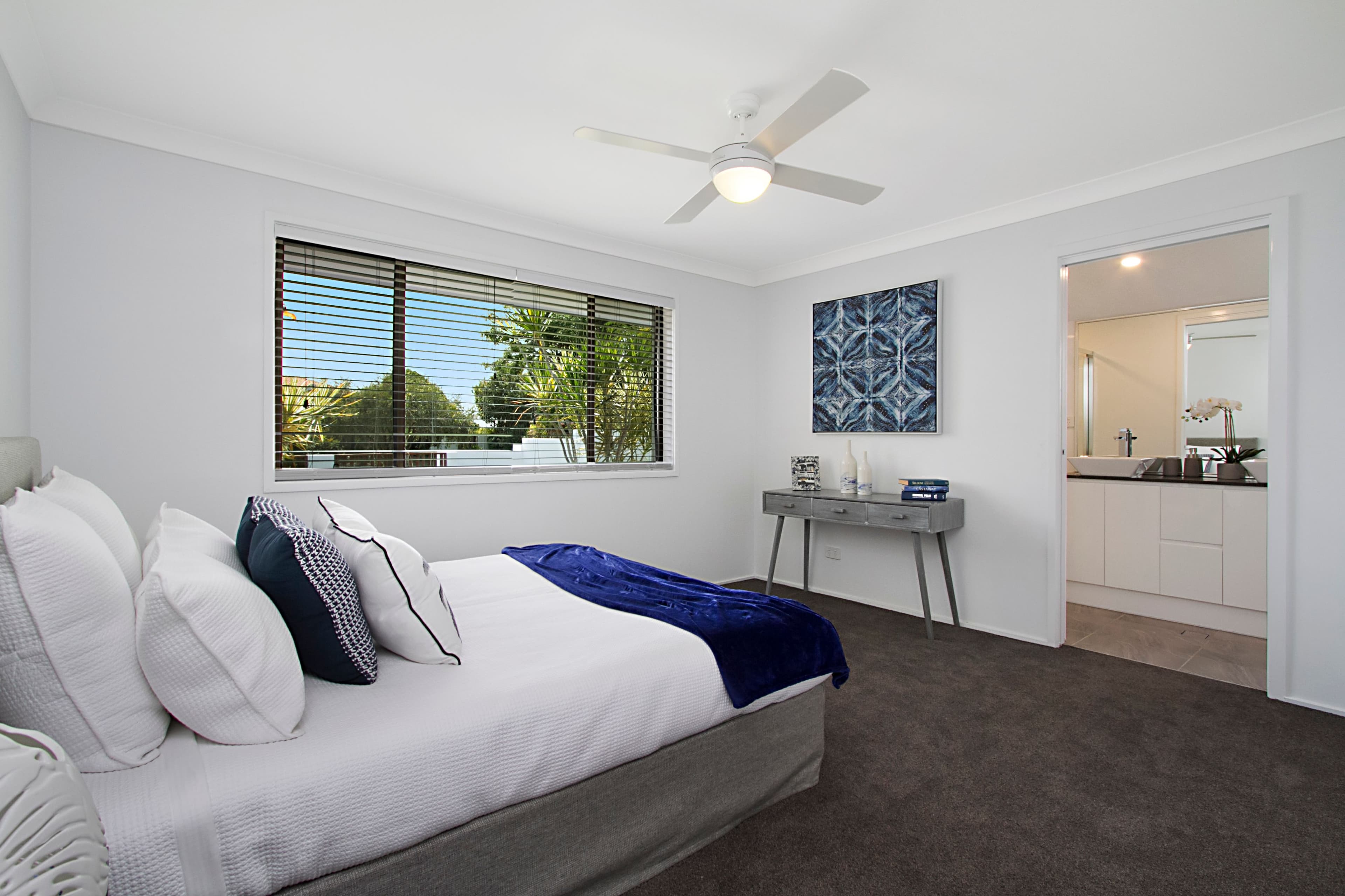 94 Rumrunner Street, Mermaid Waters QLD 4218, Mermaid Waters - Thumbnail 8