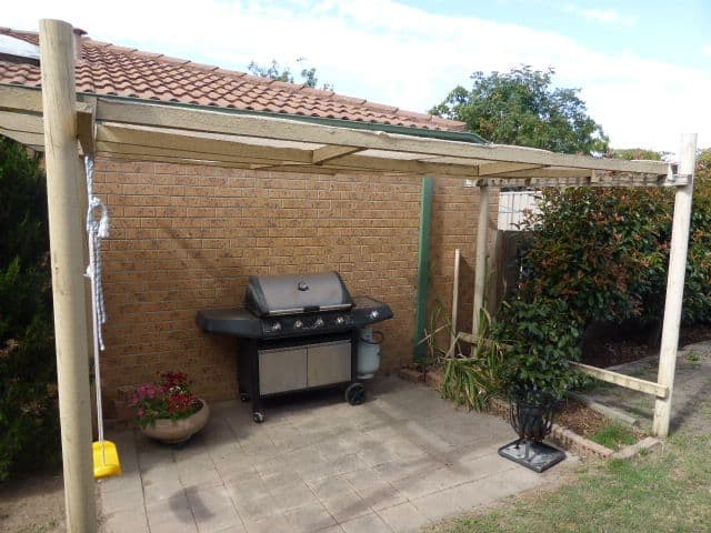 8 Cleeve Place, Gordon ACT 2906, Gordon - Thumbnail 3