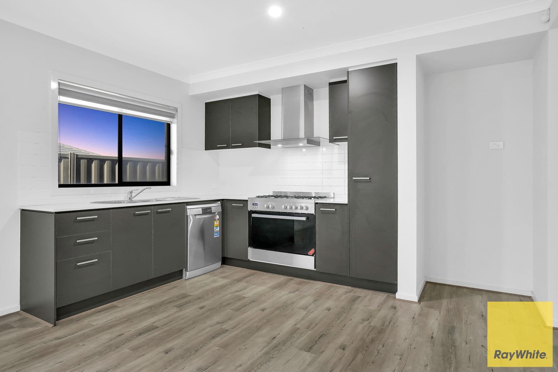 53 Namadgi Crescent, Truganina VIC 3029, Truganina - Thumbnail 5