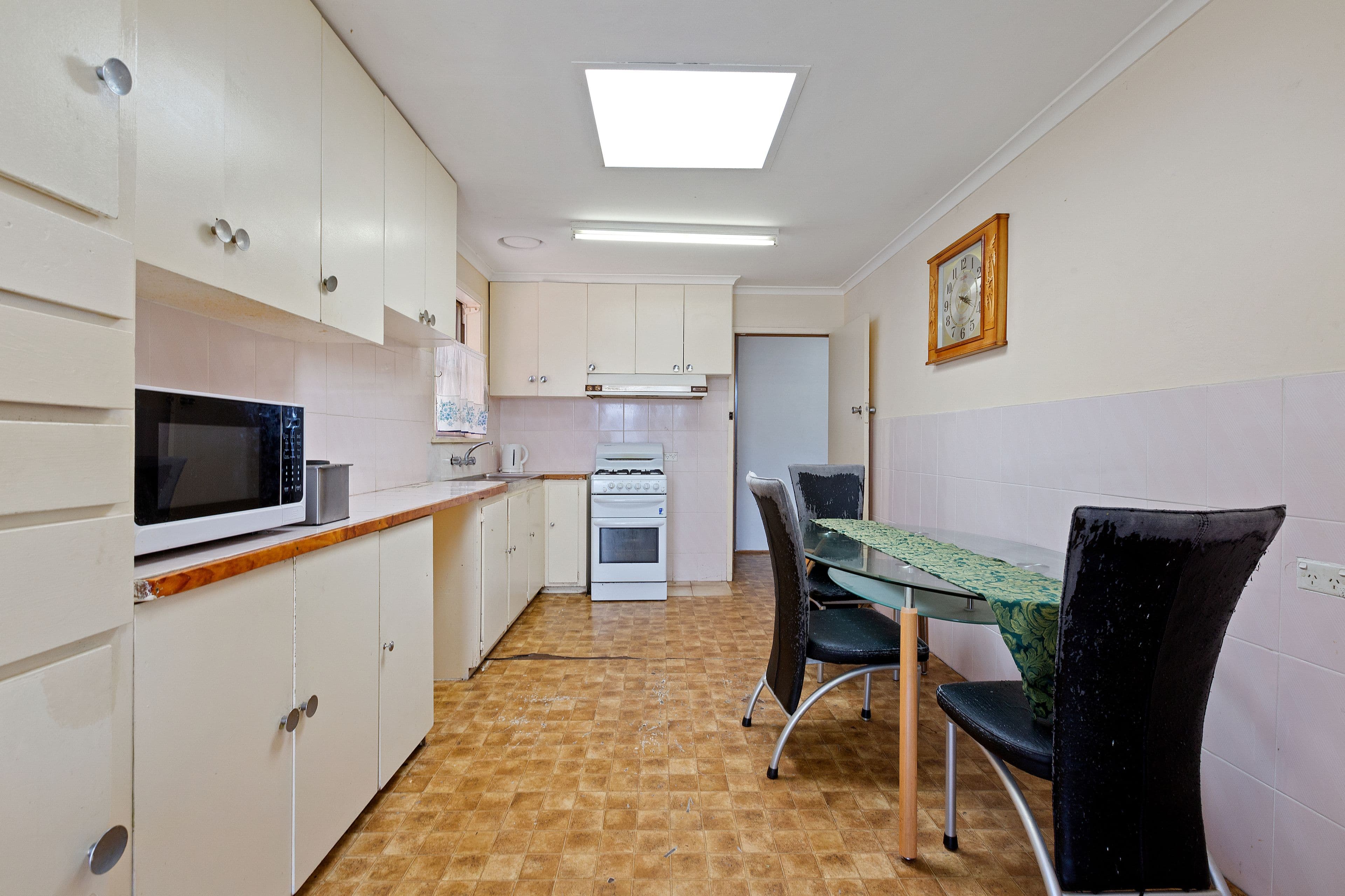 102 Excelsior Drive, Frankston North VIC 3200, Frankston North - Thumbnail 2