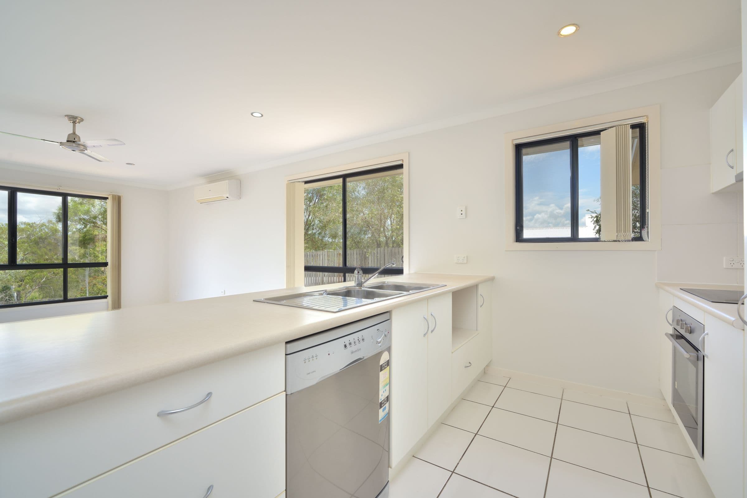 16 Stoneybrook Drive, Glen Eden QLD 4680, Glen Eden - Thumbnail 2