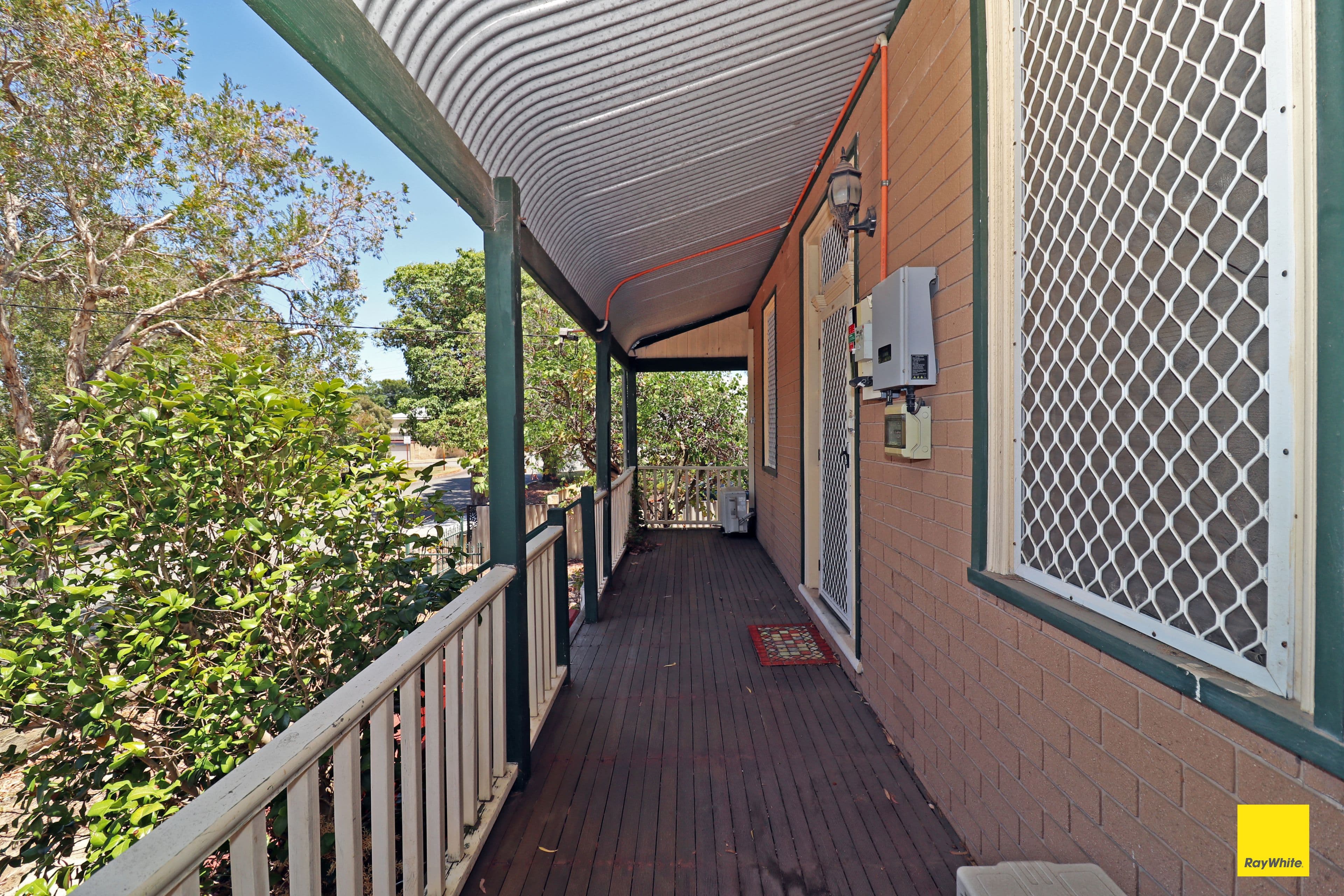 28 Anzac Terrace, Bassendean WA 6054, Bassendean - Thumbnail 4
