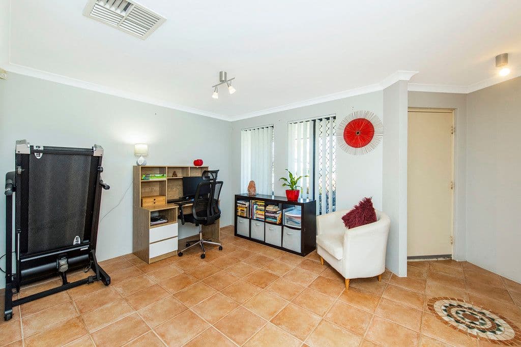 35 Zaragoza Drive, Port Kennedy WA 6172, Port Kennedy - Thumbnail 3