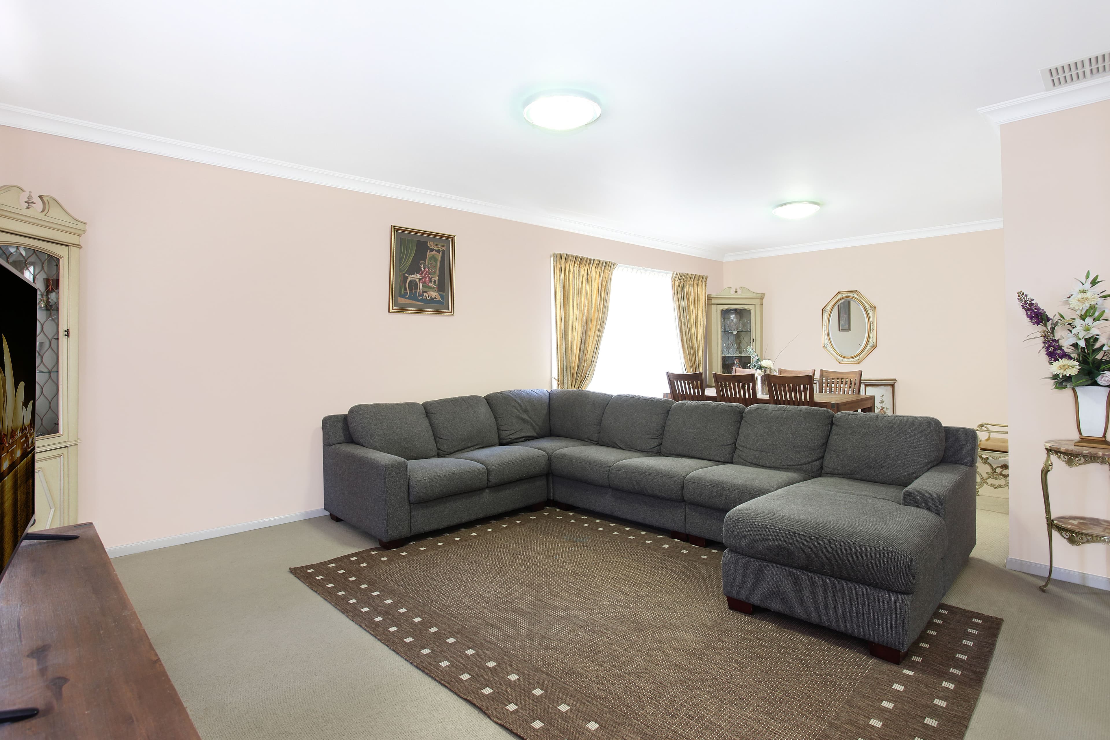 1 Kneale Close, Edensor Park - Thumbnail 3