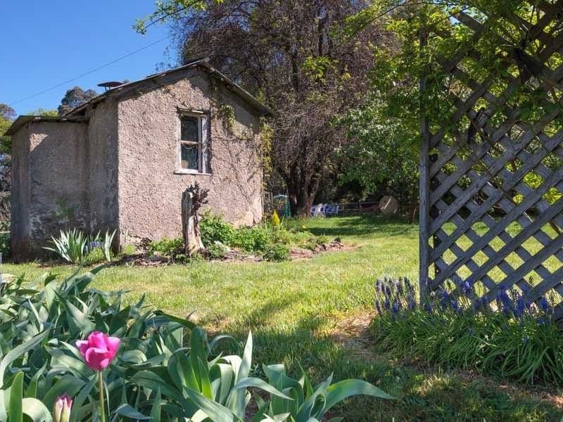 2150 Batlow Road, Laurel Hill - Thumbnail 2