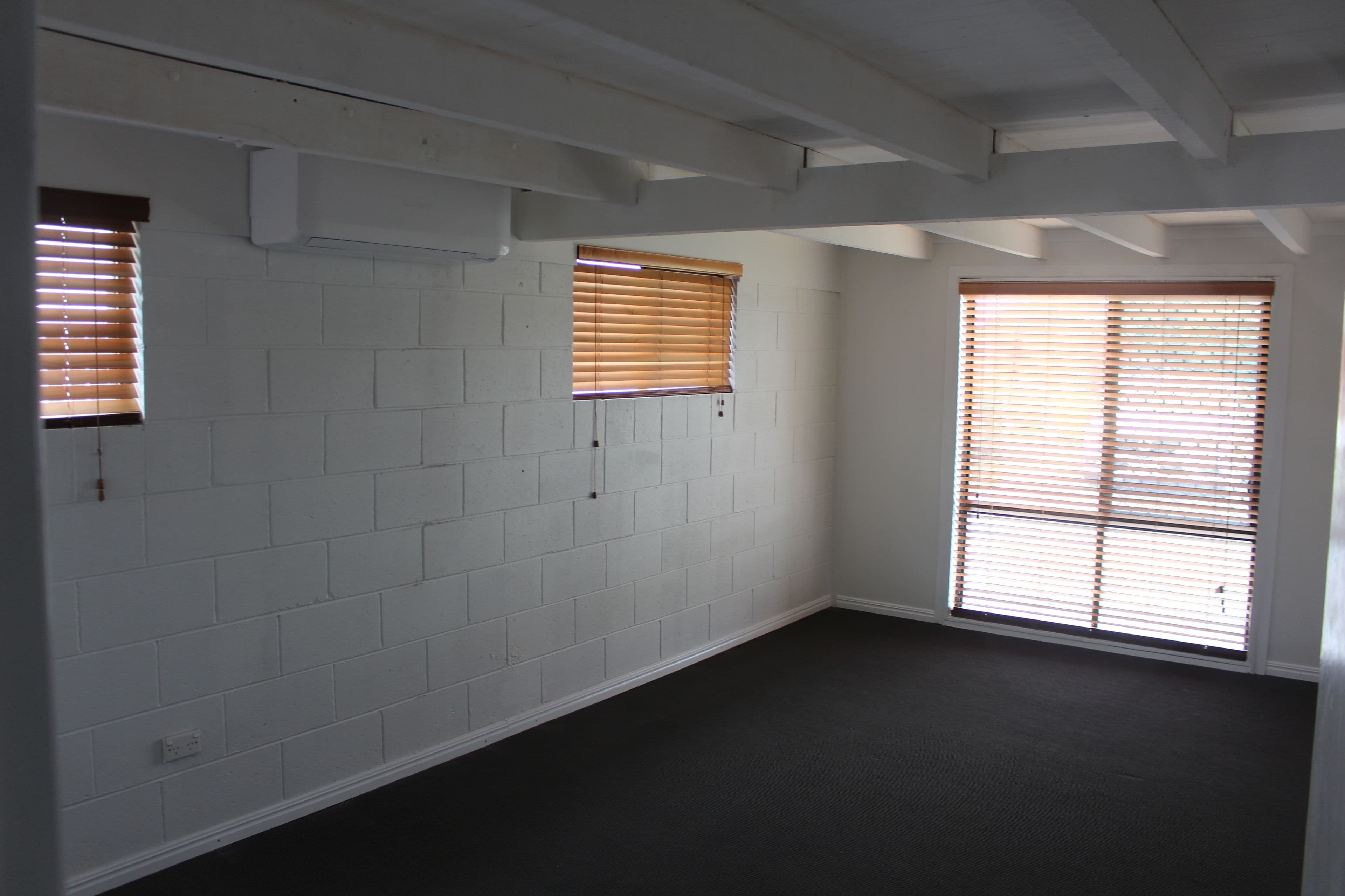13 Yukana Street, Boyne Island QLD 4680, Boyne Island - Thumbnail 4