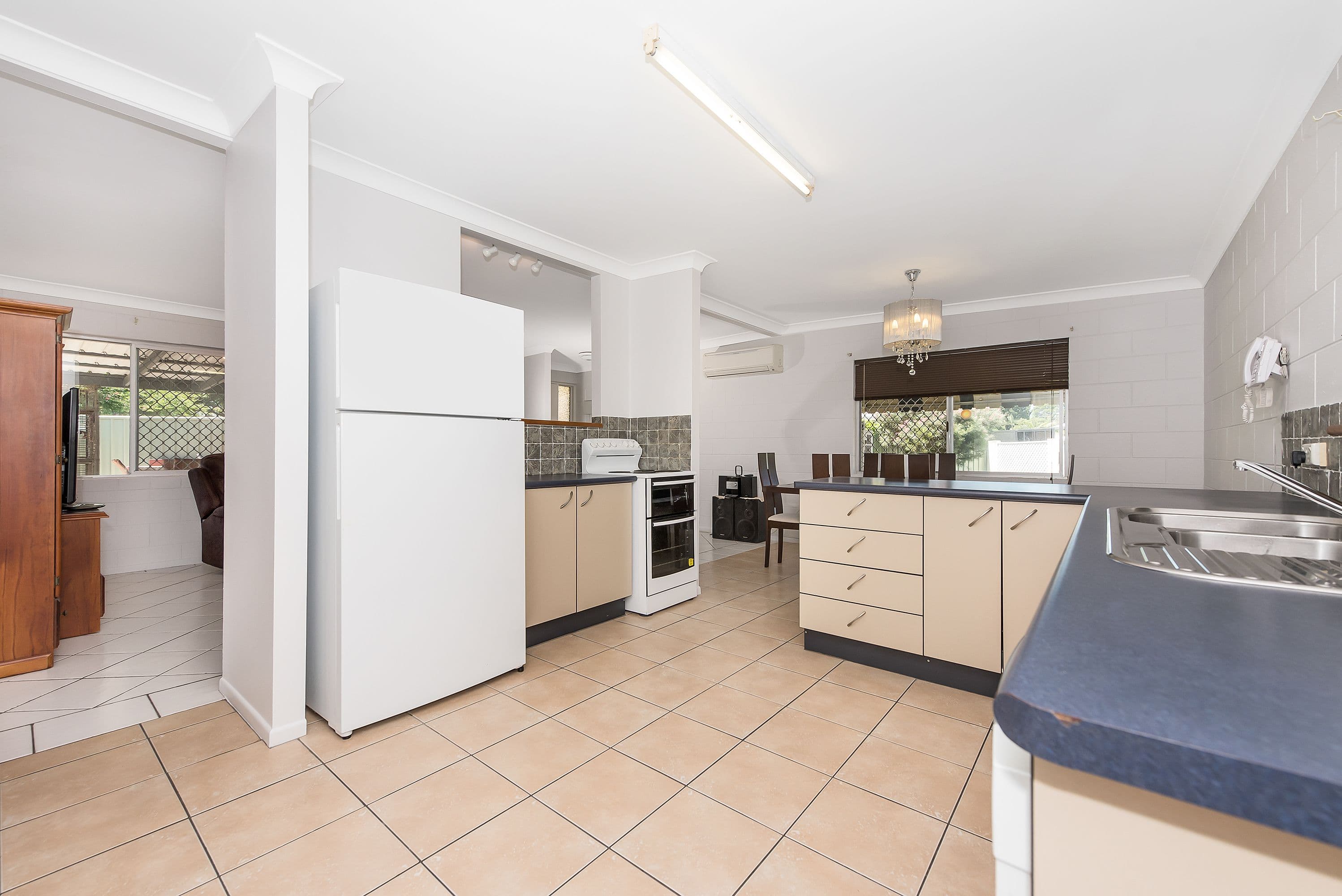 8 Cronin Court, Kirwan QLD 4817, Kirwan - Thumbnail 3