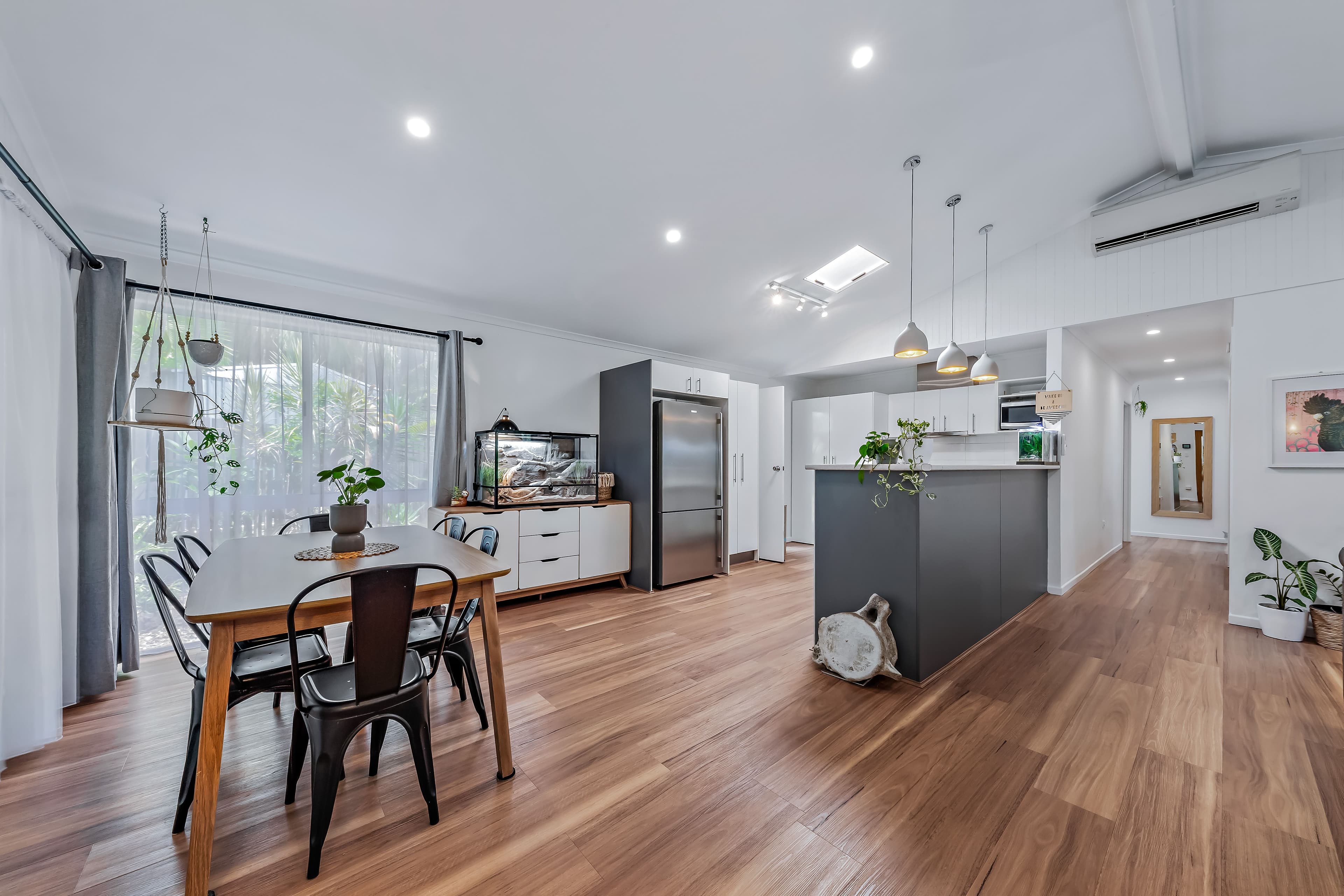 8 Adina Street, Cannonvale QLD 4802, Cannonvale - Thumbnail 4