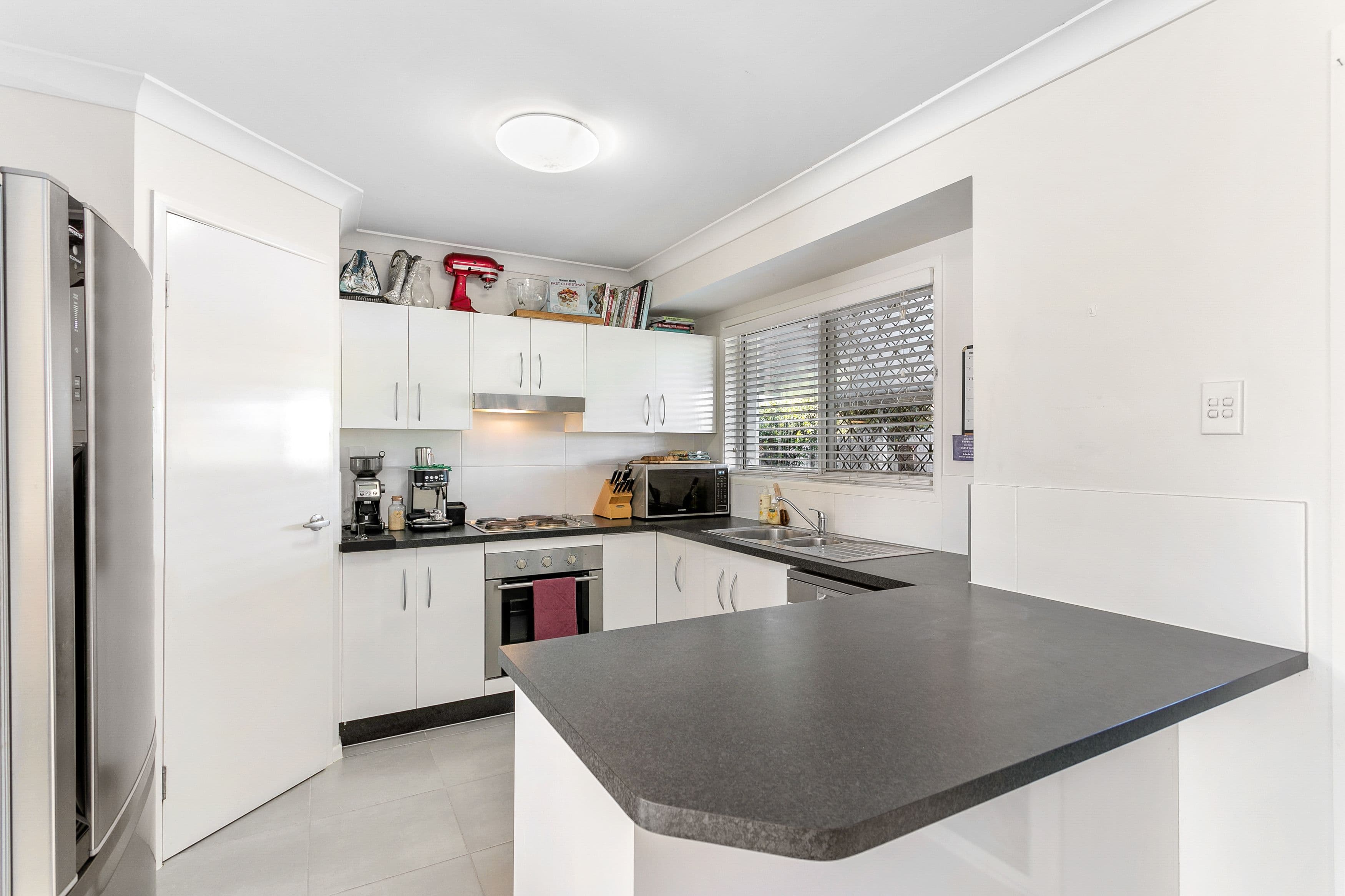 6 Deborah Court, Deception Bay QLD 4508, Deception Bay - Thumbnail 3