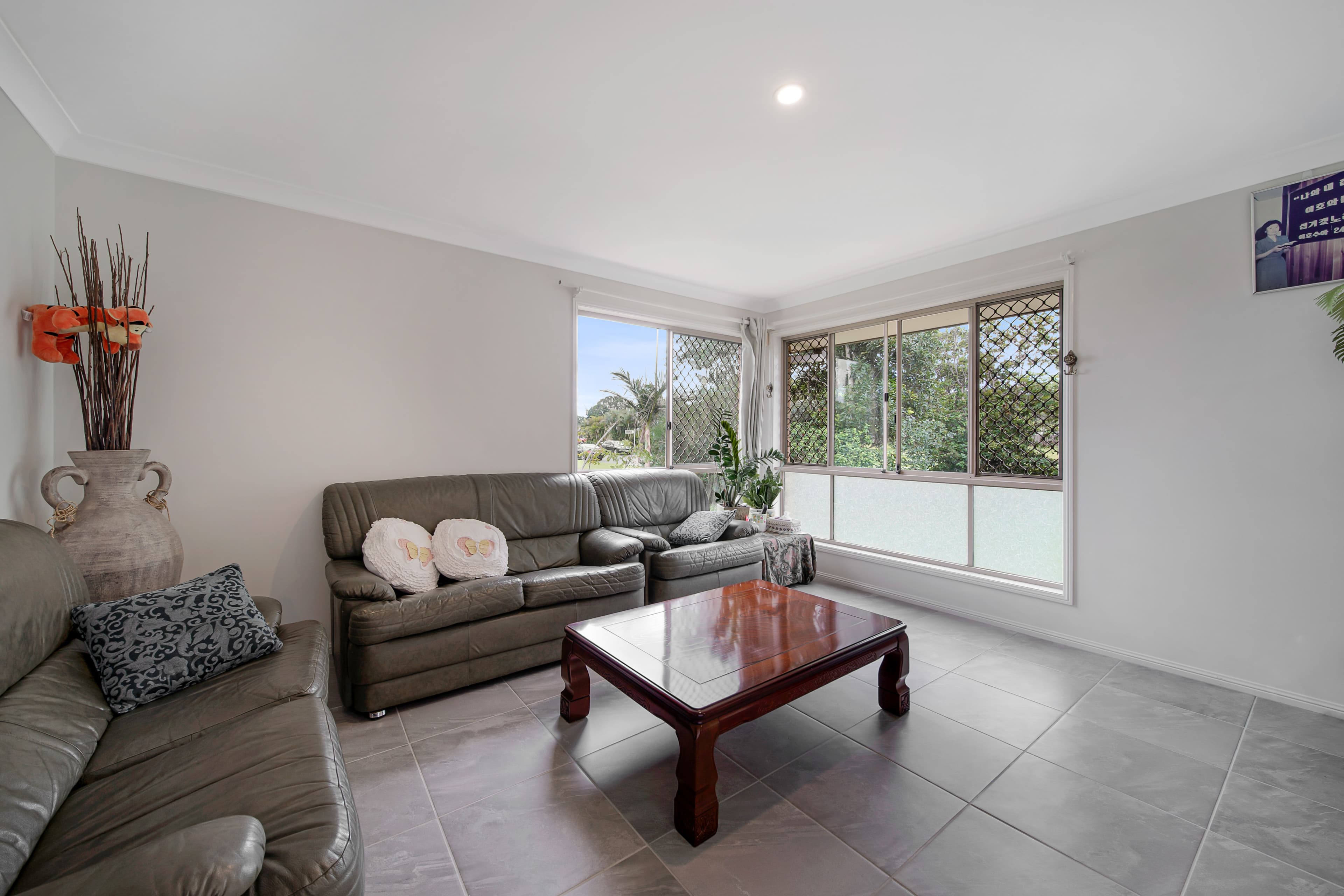 16 Hanlon Street, Tanah Merah QLD 4128, Tanah Merah - Thumbnail 6