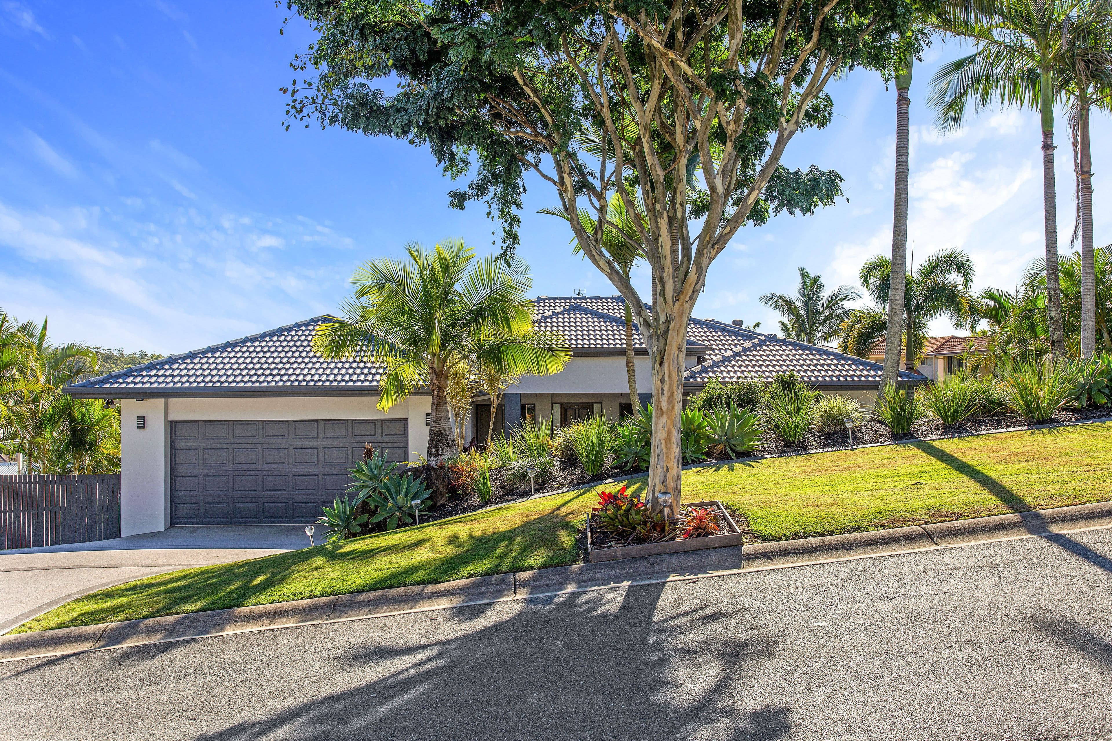 28 Sky Royal Terrace, Burleigh Heads QLD 4220, Burleigh Heads - Thumbnail 2