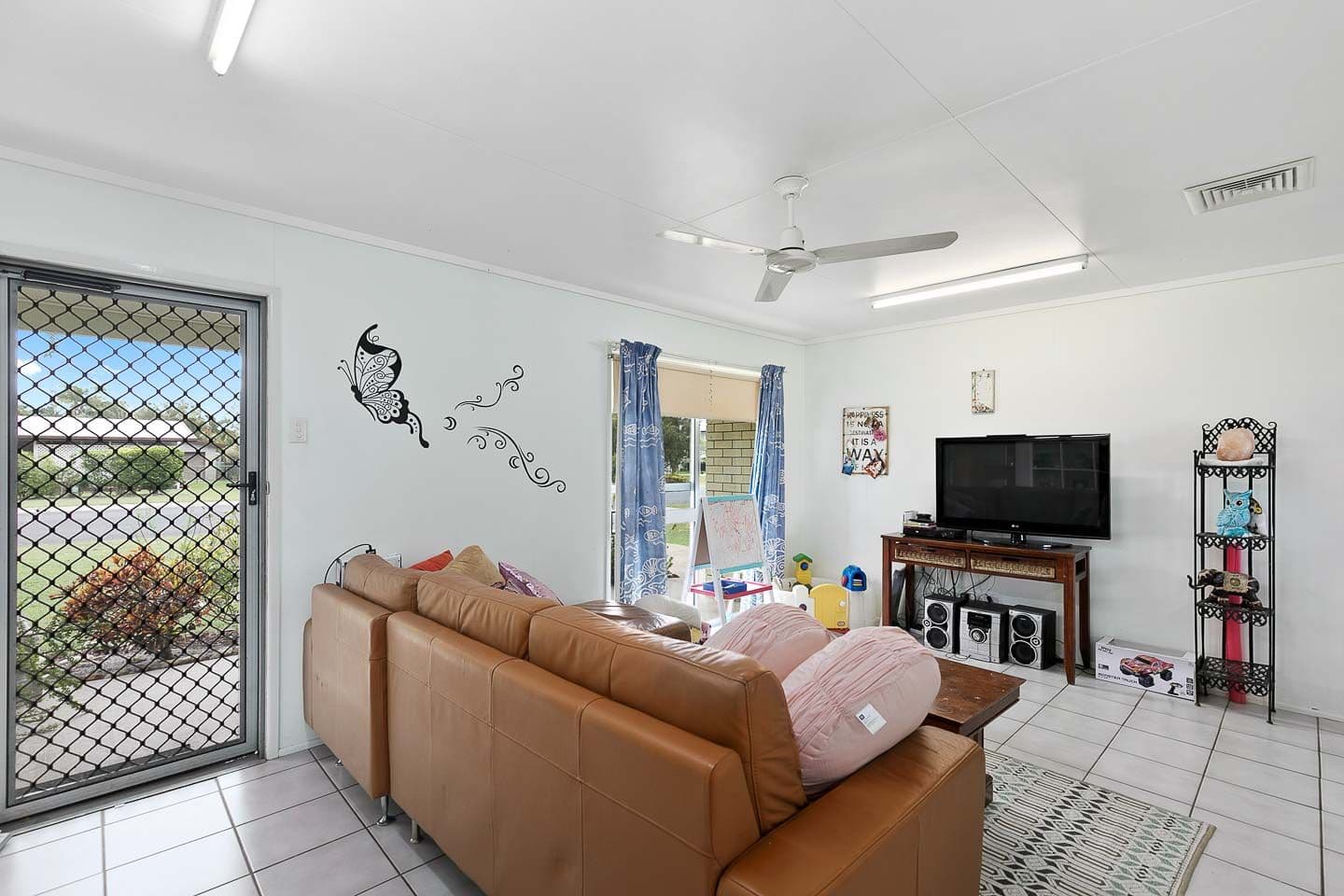 33 Riverview Drive, Burrum Heads QLD 4659, Burrum Heads - Thumbnail 2