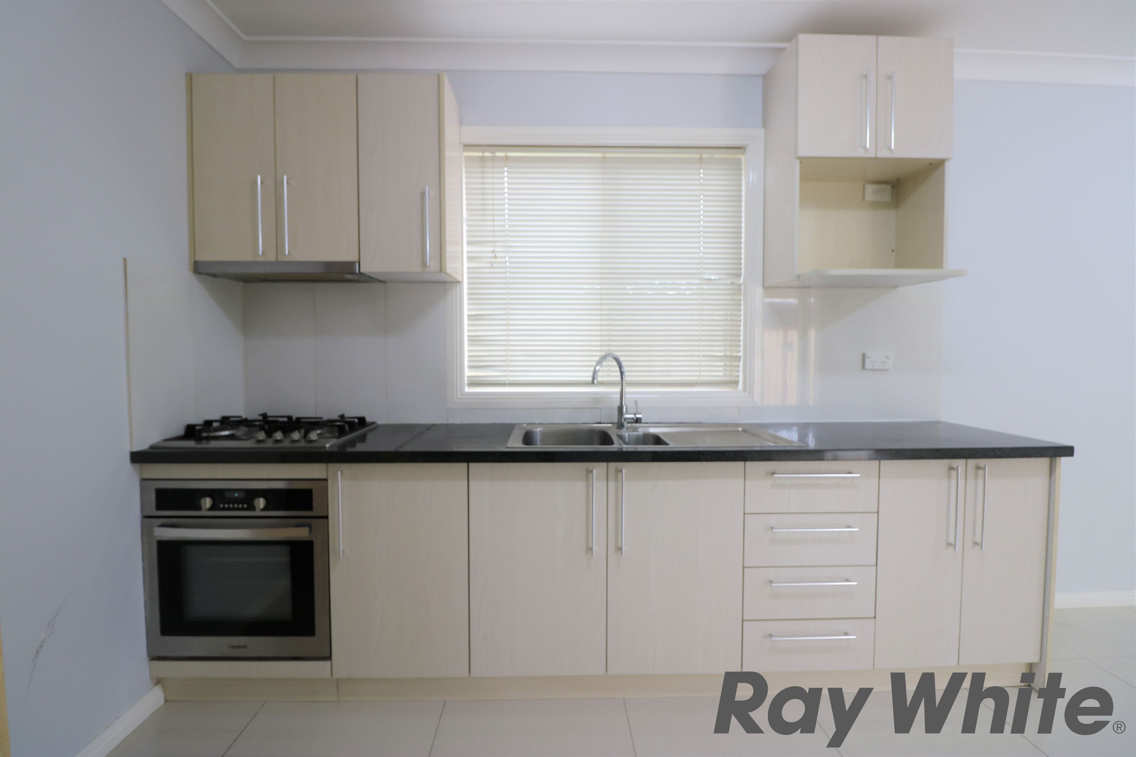 8A Gambier Street, Bossley Park NSW 2176, Bossley Park - Thumbnail 3
