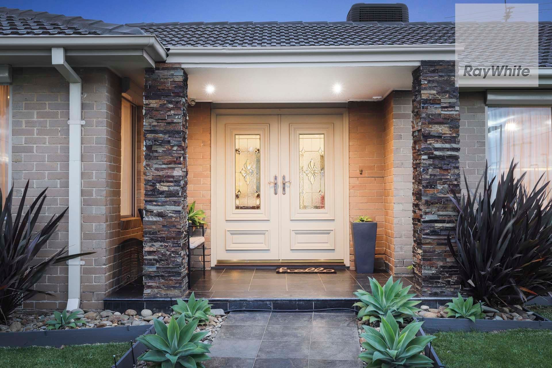 1 Burnleigh Drive, Gladstone Park VIC 3043, Gladstone Park - Thumbnail 3