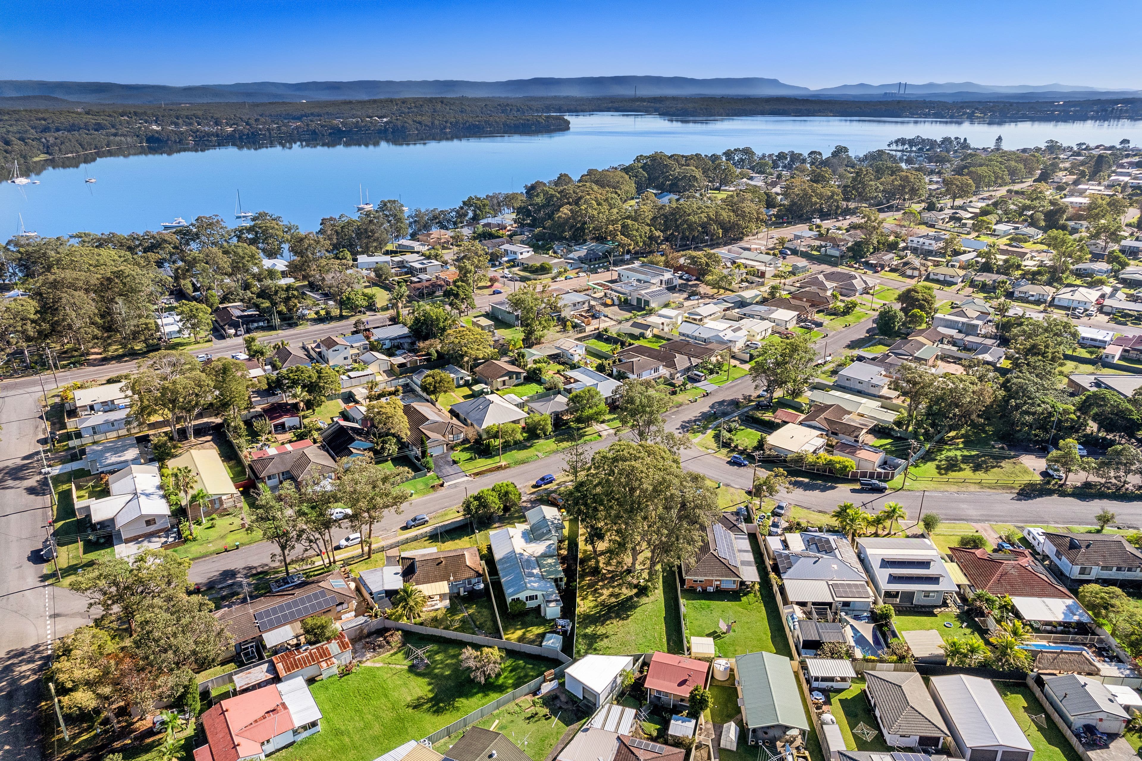 22 Warwick Avenue, Mannering Park NSW 2259, Mannering Park - Thumbnail 4