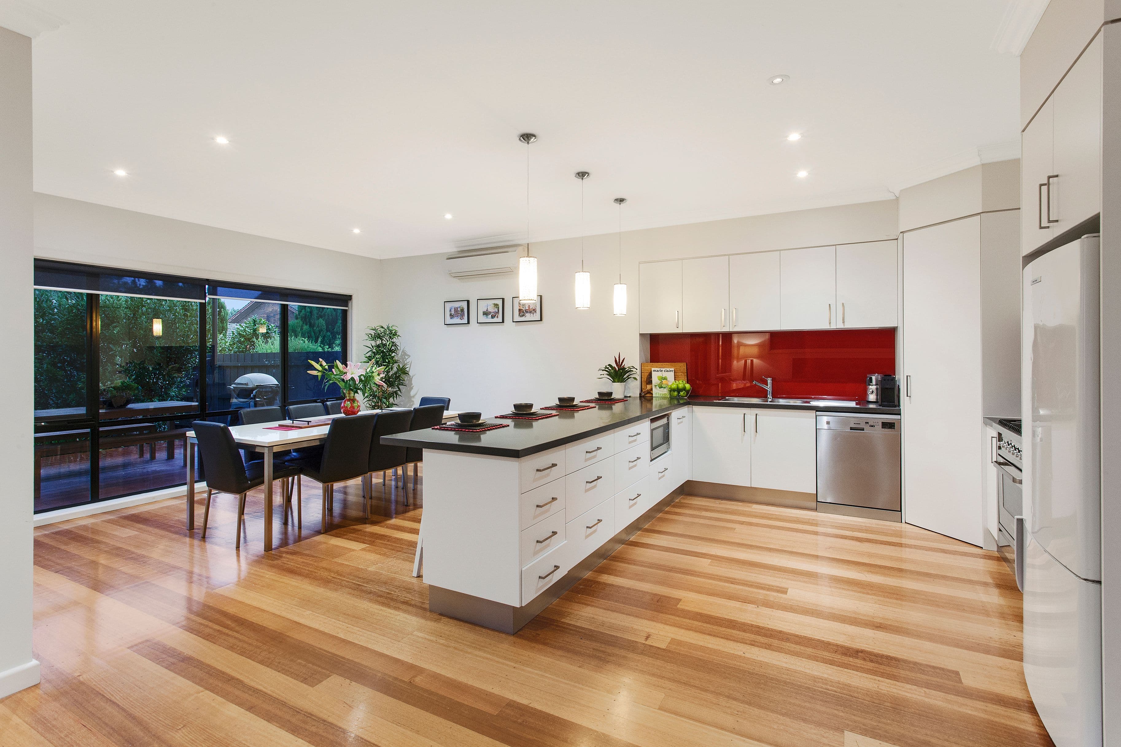 21 Wallace Avenue, Murrumbeena VIC 3163, Murrumbeena - Thumbnail 3