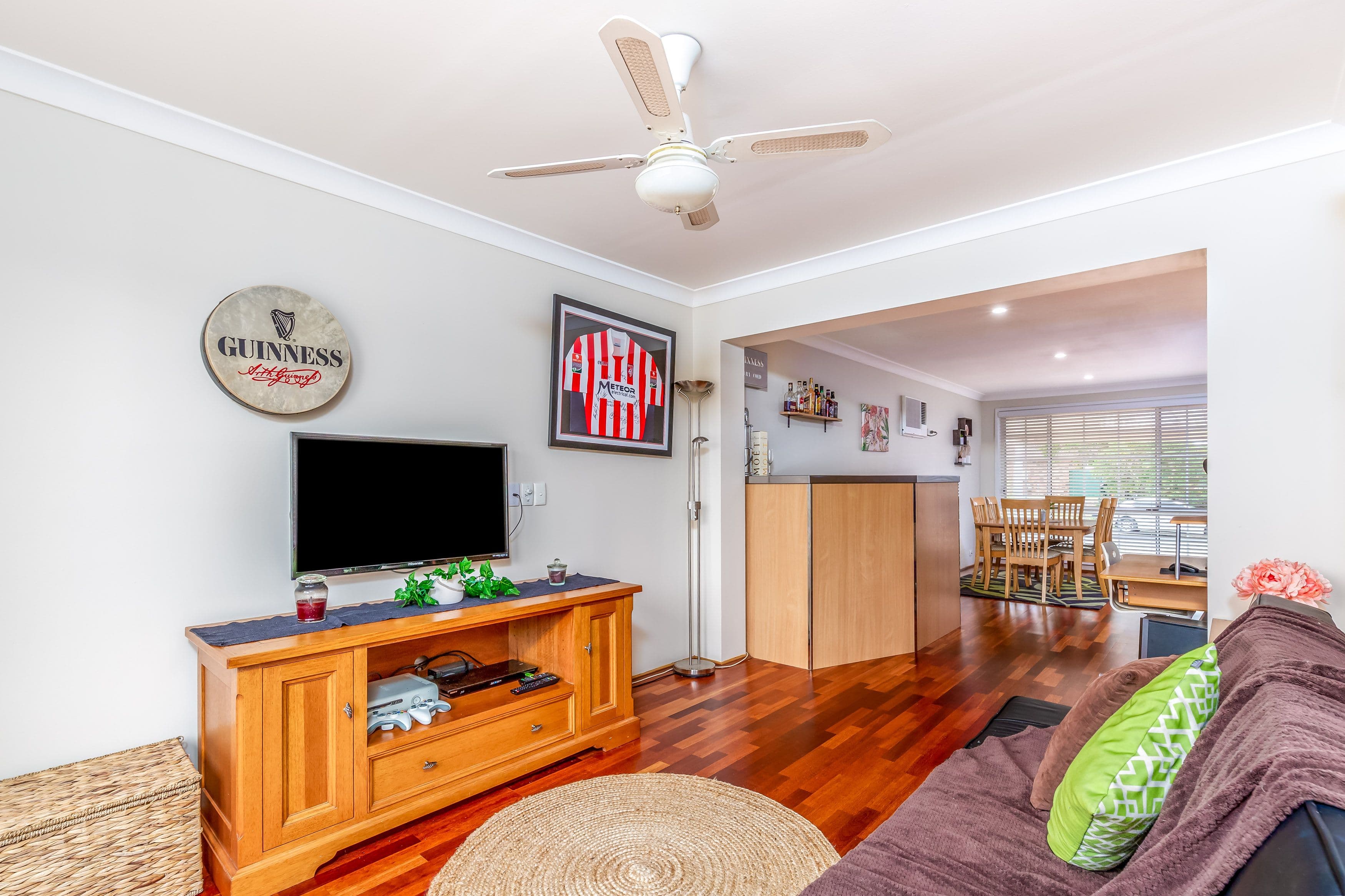 7 Ripley Place, Hassall Grove - Thumbnail 3