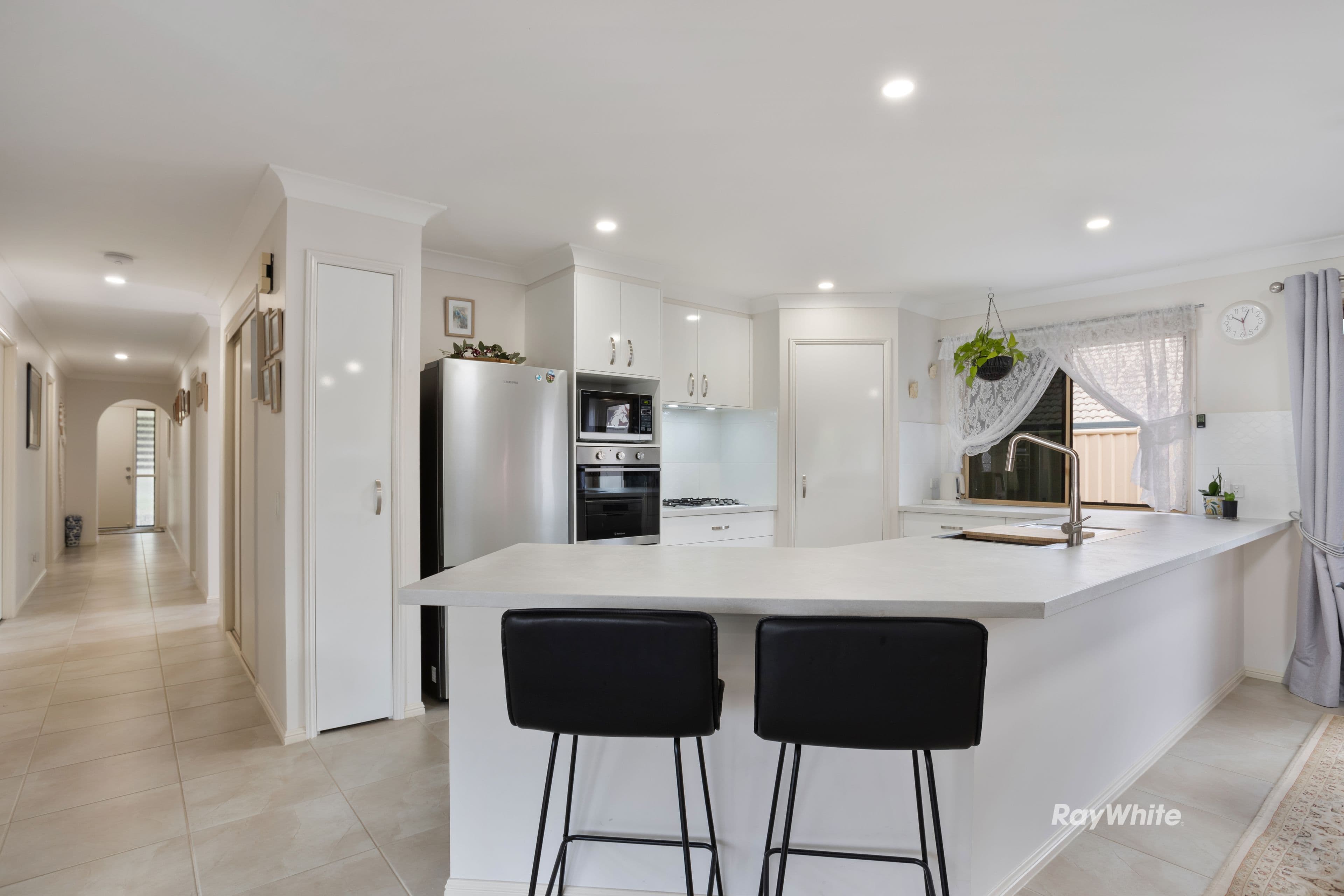 36 Jonquil Circuit, Flinders View QLD 4305, Flinders View - Thumbnail 2