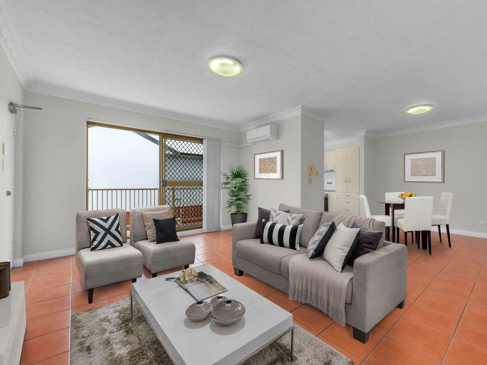 12 Durham Street, Coorparoo QLD 4151, Coorparoo - Thumbnail 2