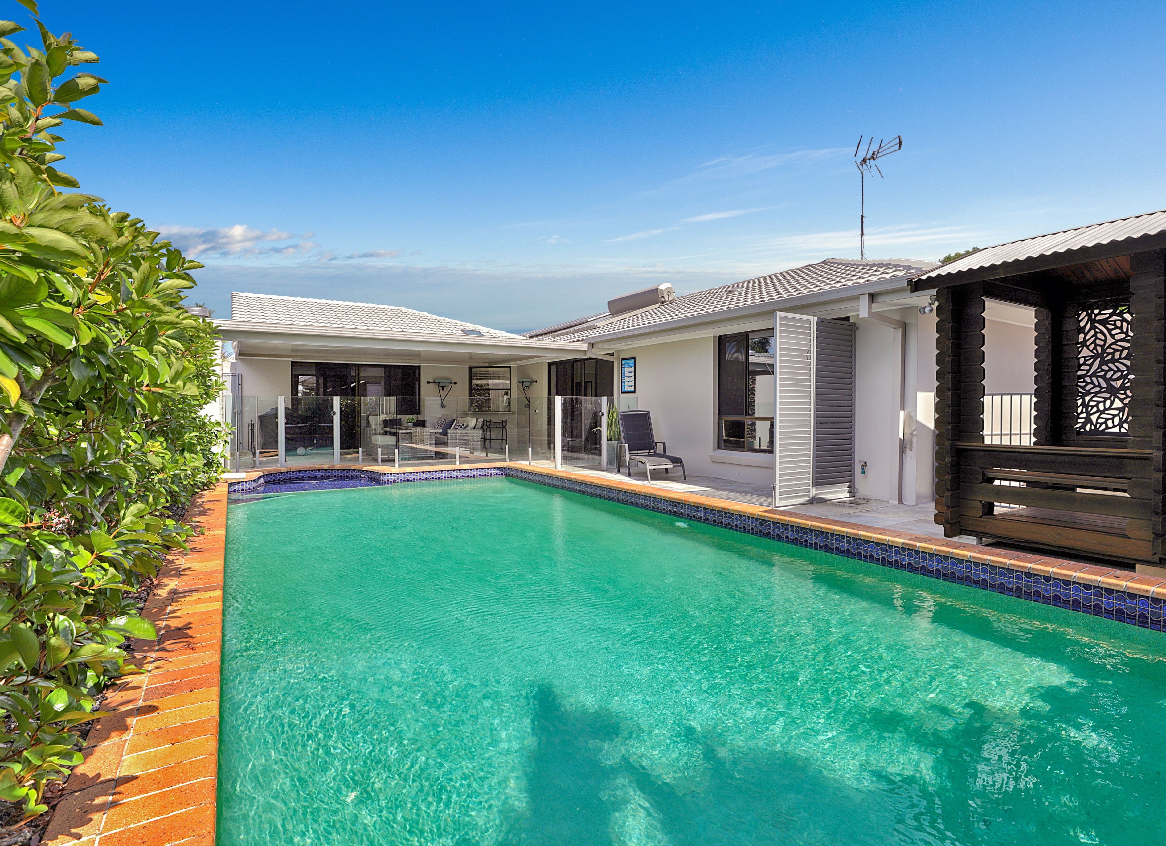 2 Lamb Street, Broadbeach Waters QLD 4218, Broadbeach Waters - Thumbnail 3