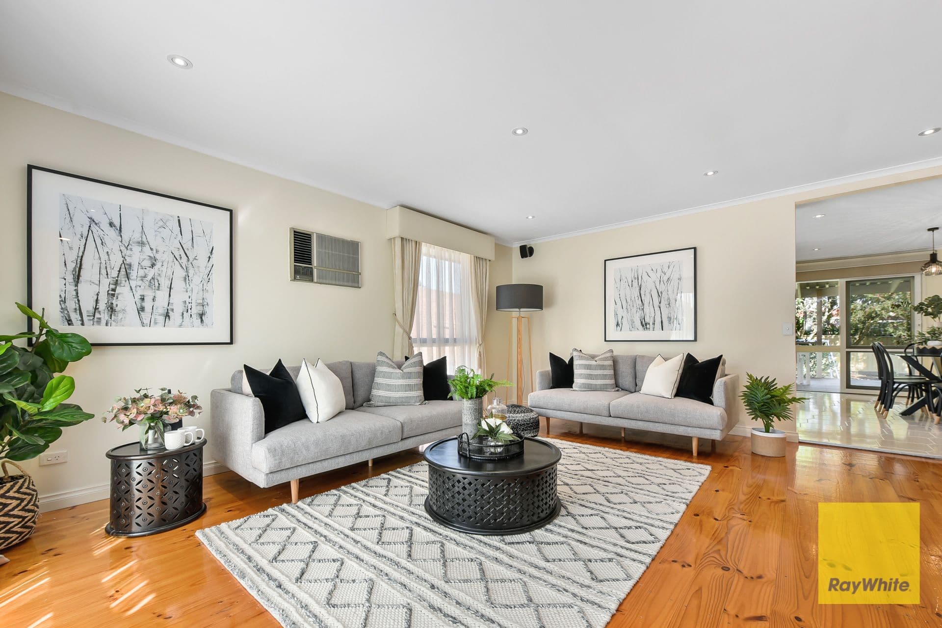 12 Ensay Court, Endeavour Hills VIC 3802, Endeavour Hills - Thumbnail 2