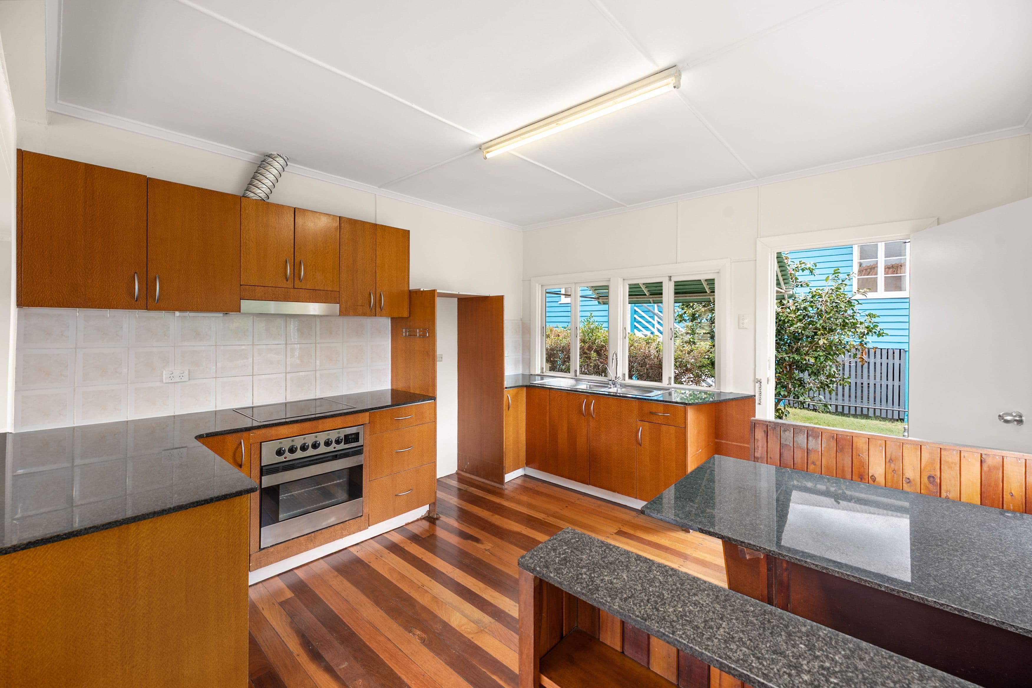 1669 Logan Road, Upper Mount Gravatt QLD 4122, Upper Mount Gravatt - Thumbnail 6