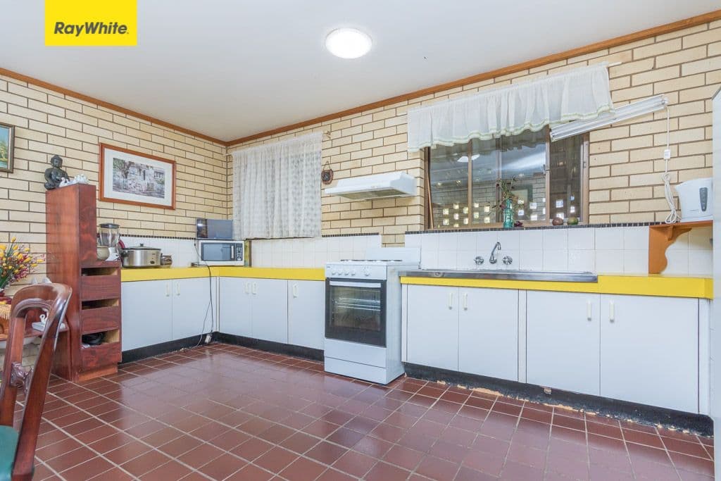 38 Calala Drive, Strathpine QLD 4500, Strathpine - Thumbnail 3