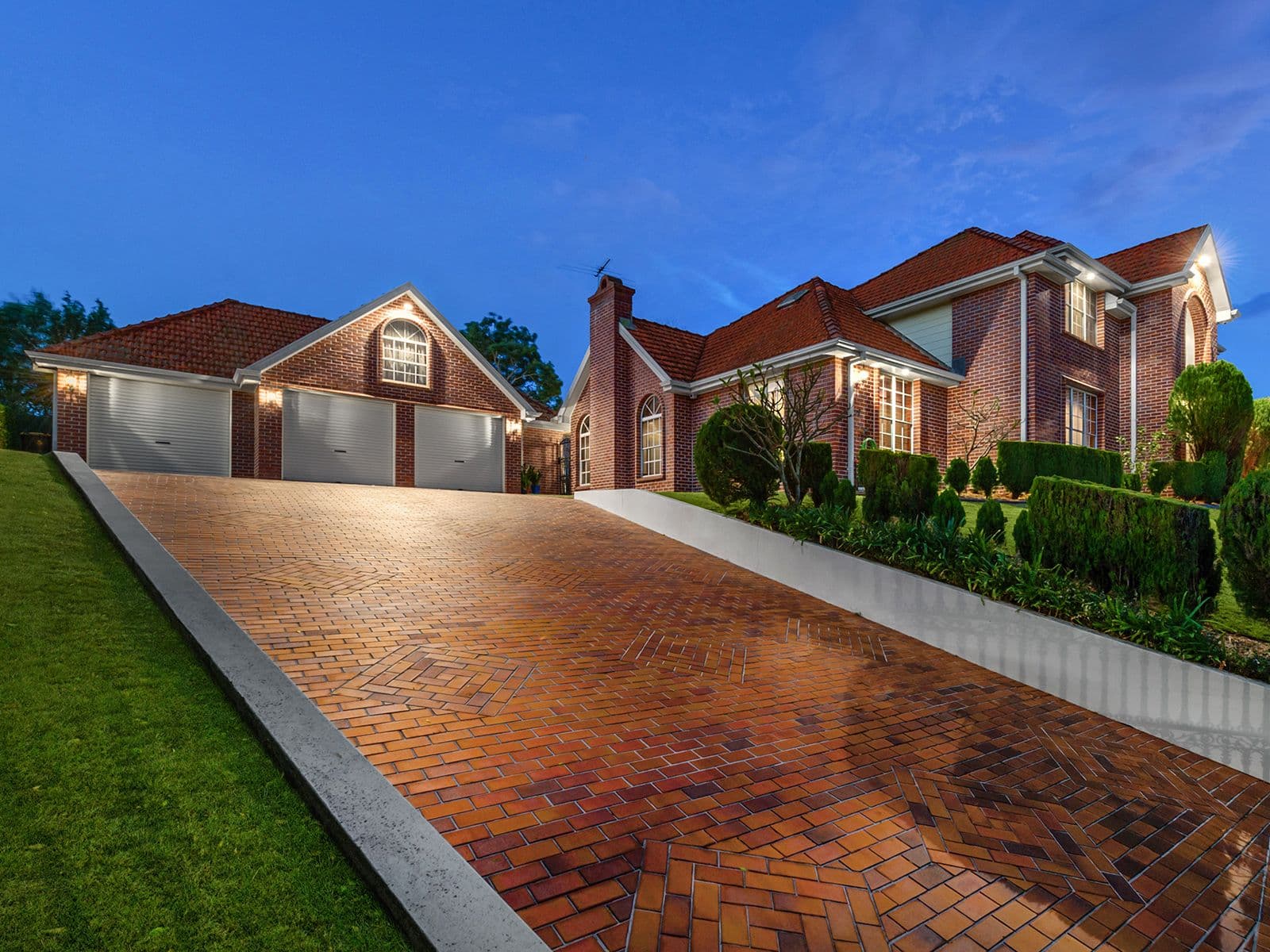 23 Lunar Place, Bridgeman Downs QLD 4035, Bridgeman Downs - Thumbnail 2