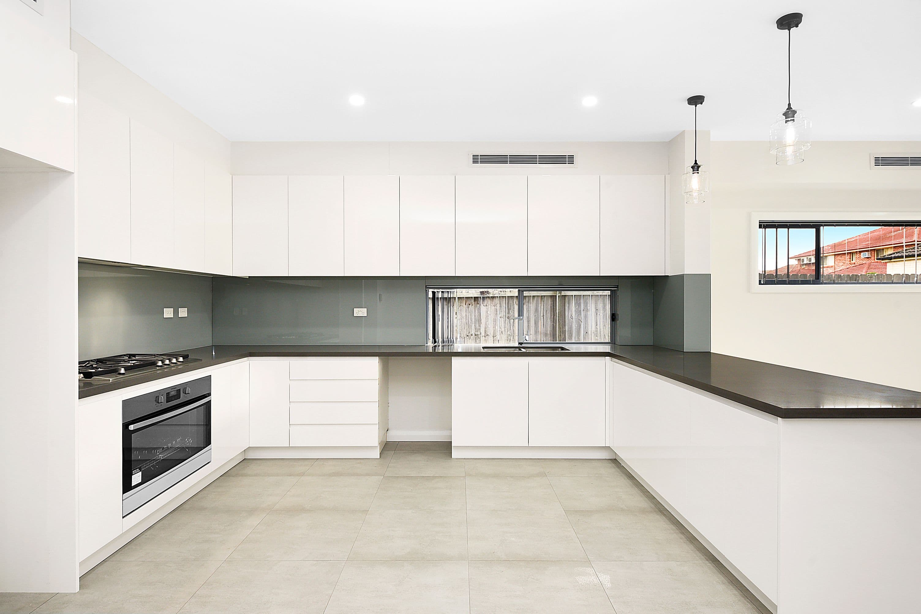 12 The Grove, Fairfield - Thumbnail 3