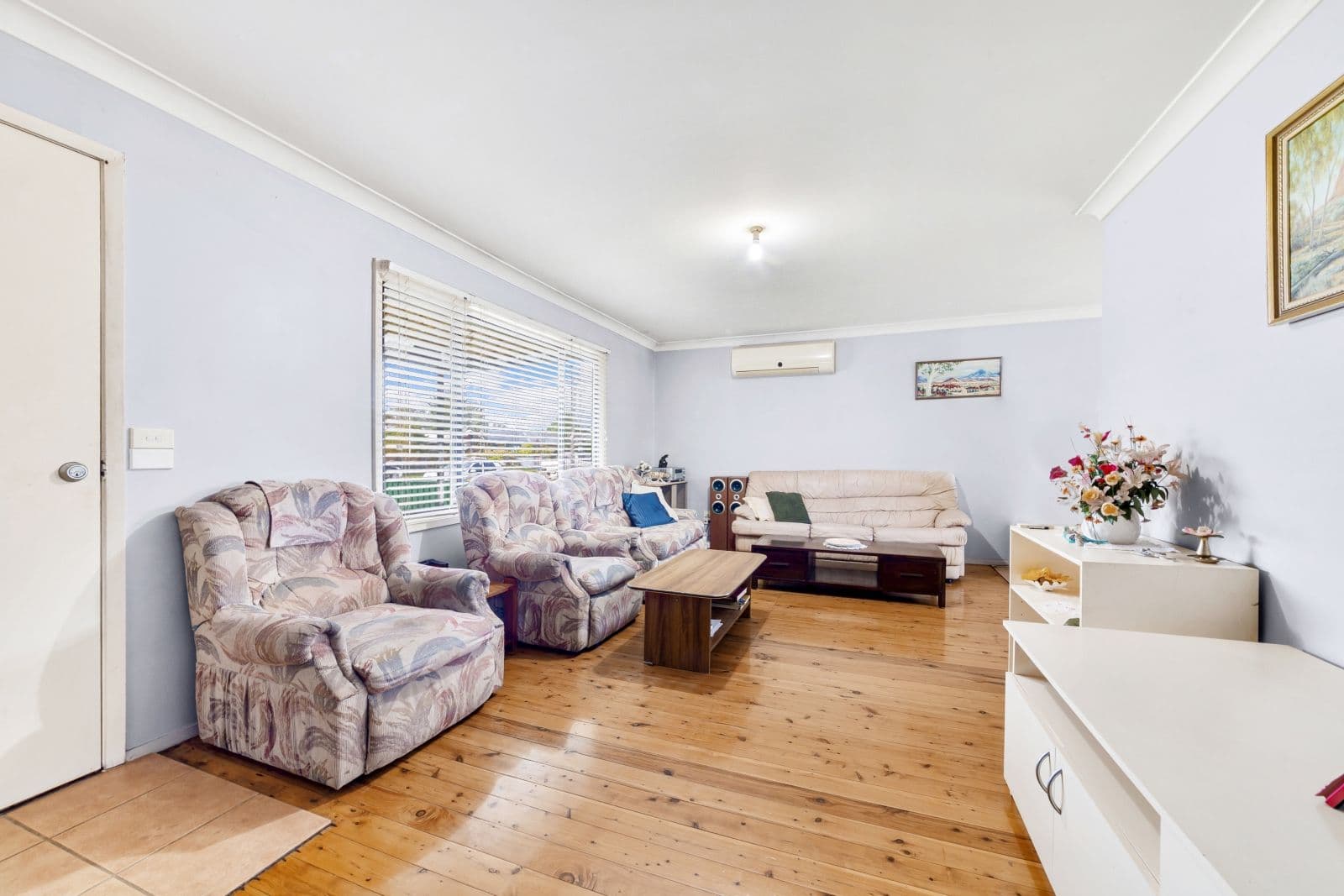 53 Flinders Avenue, Killarney Vale NSW 2261, Killarney Vale - Thumbnail 2