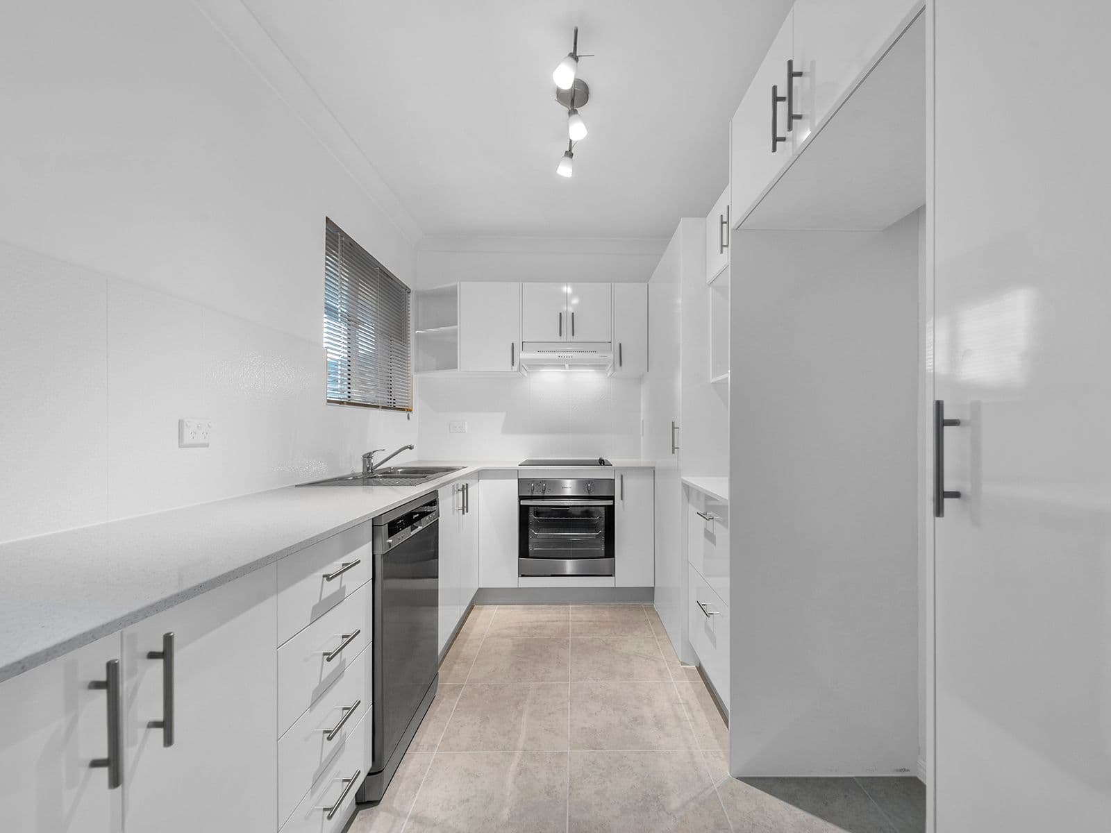 20 Drummond Street, Greenslopes QLD 4120, Greenslopes - Thumbnail 3