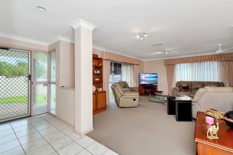 6 Conadilly Court, Carrara QLD 4211, Carrara - Thumbnail 2