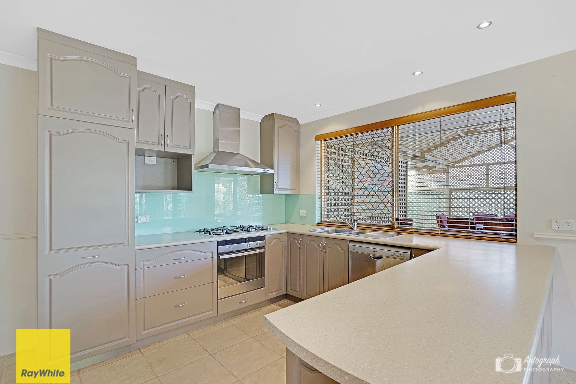 19 Floribunda Gardens, Mirrabooka WA 6061, Mirrabooka - Thumbnail 6