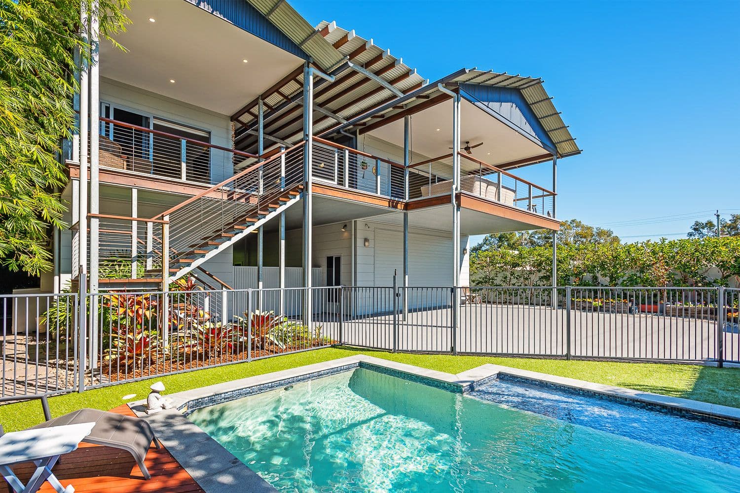 28 Muscovey Avenue, Paradise Point QLD 4216, Paradise Point - Image 1