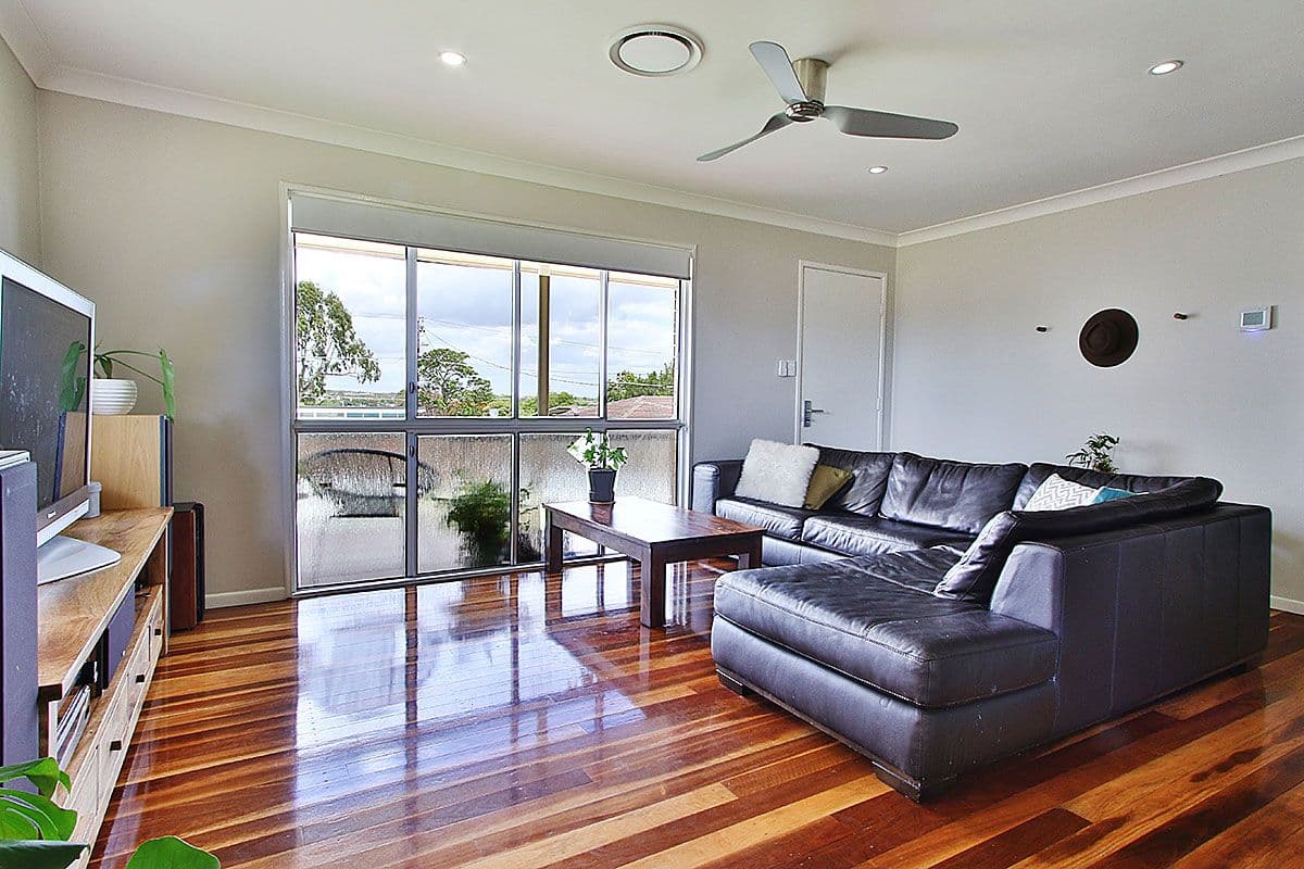 16 Warrawong Street, Eastern Heights QLD 4305, Eastern Heights - Thumbnail 2