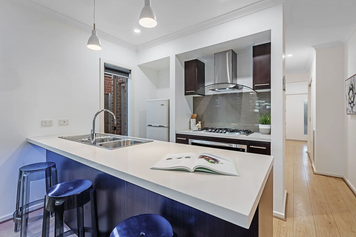 8 Hues Street, Mickleham VIC 3064, Mickleham - Thumbnail 4