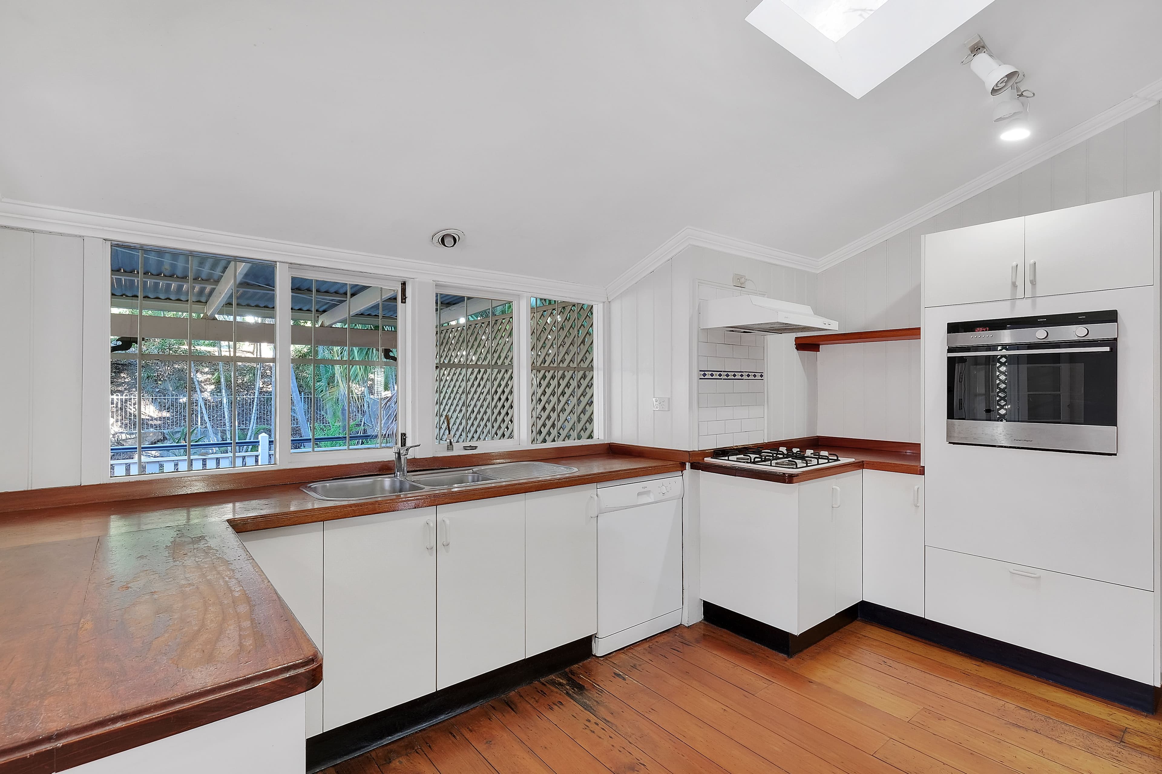 37 Chermside Street, Highgate Hill QLD 4101, Highgate Hill - Thumbnail 7