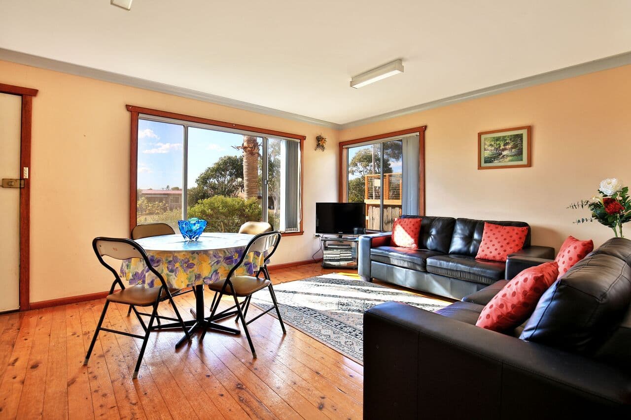 140 The Lake Circuit, Culburra Beach - Thumbnail 3