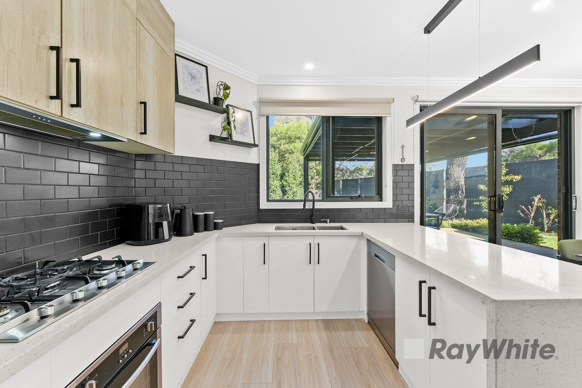 81 Aldridge Street, Endeavour Hills VIC 3802, Endeavour Hills - Thumbnail 5