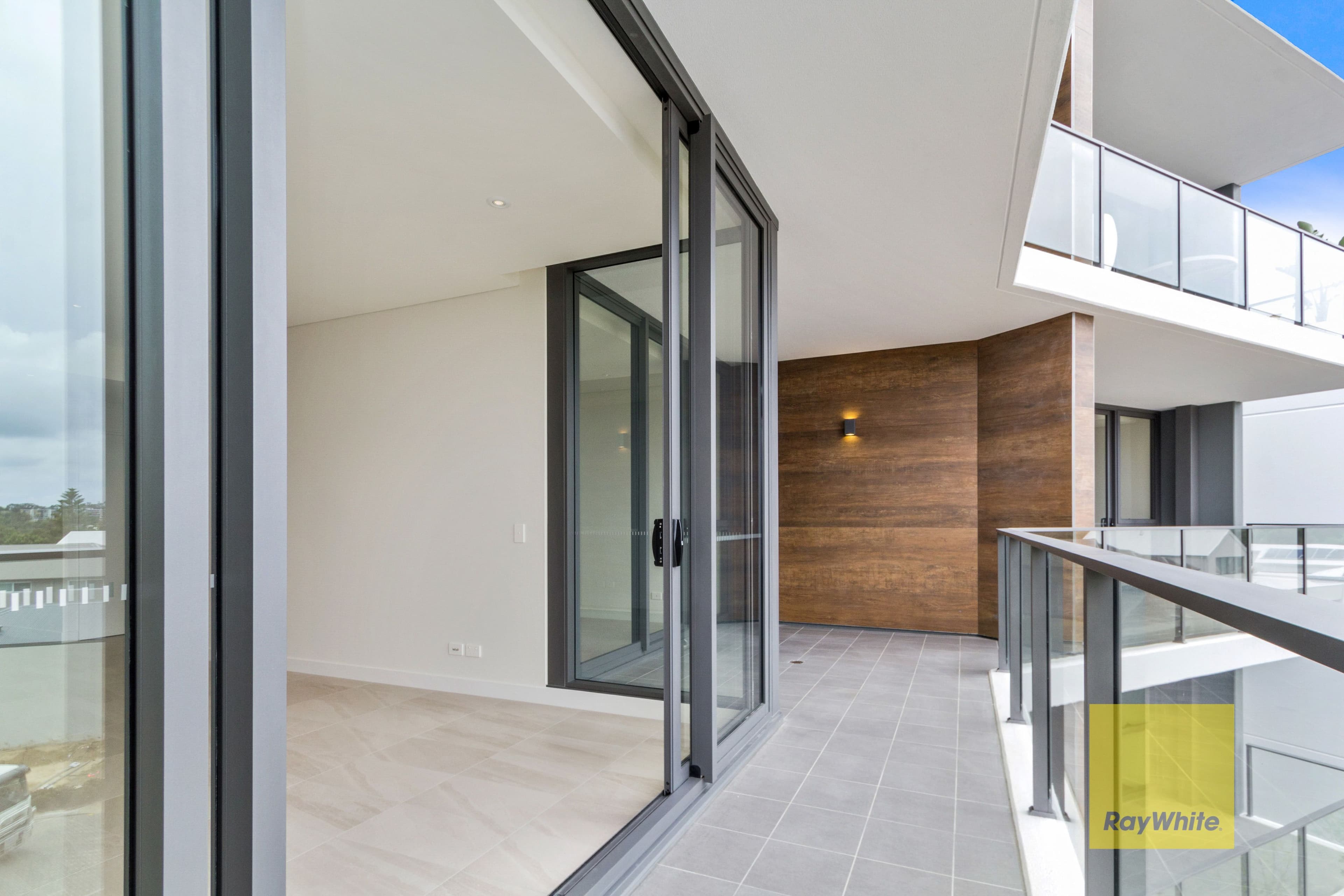 318/1 Kyle Way, Claremont WA 6010, Claremont - Thumbnail 3