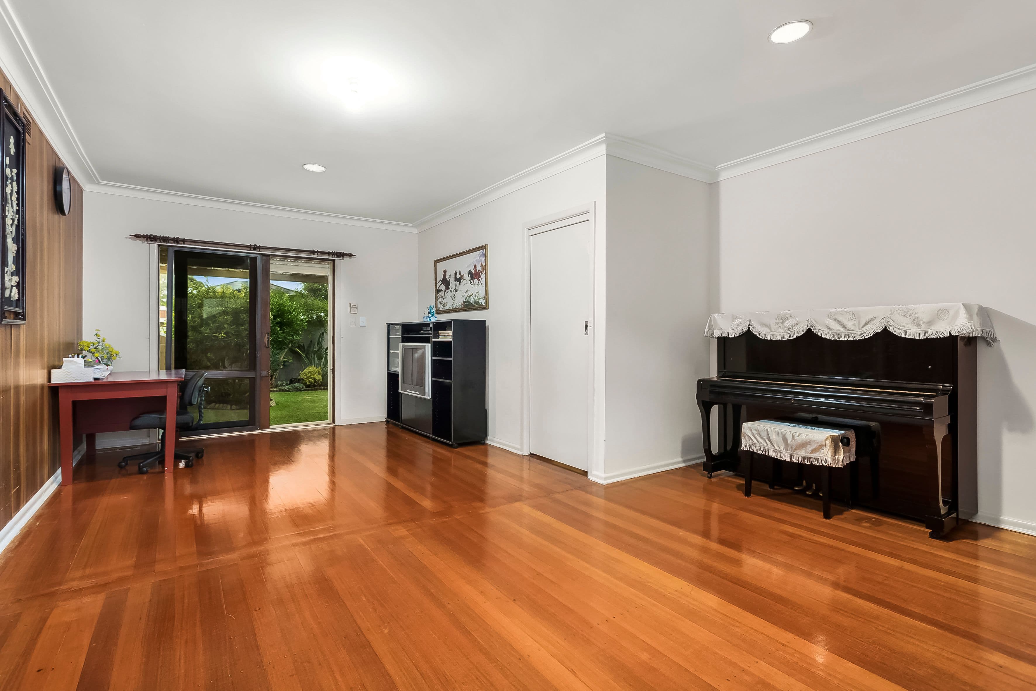 54 Tamarisk Avenue, Glen Waverley VIC 3150, Glen Waverley - Thumbnail 7